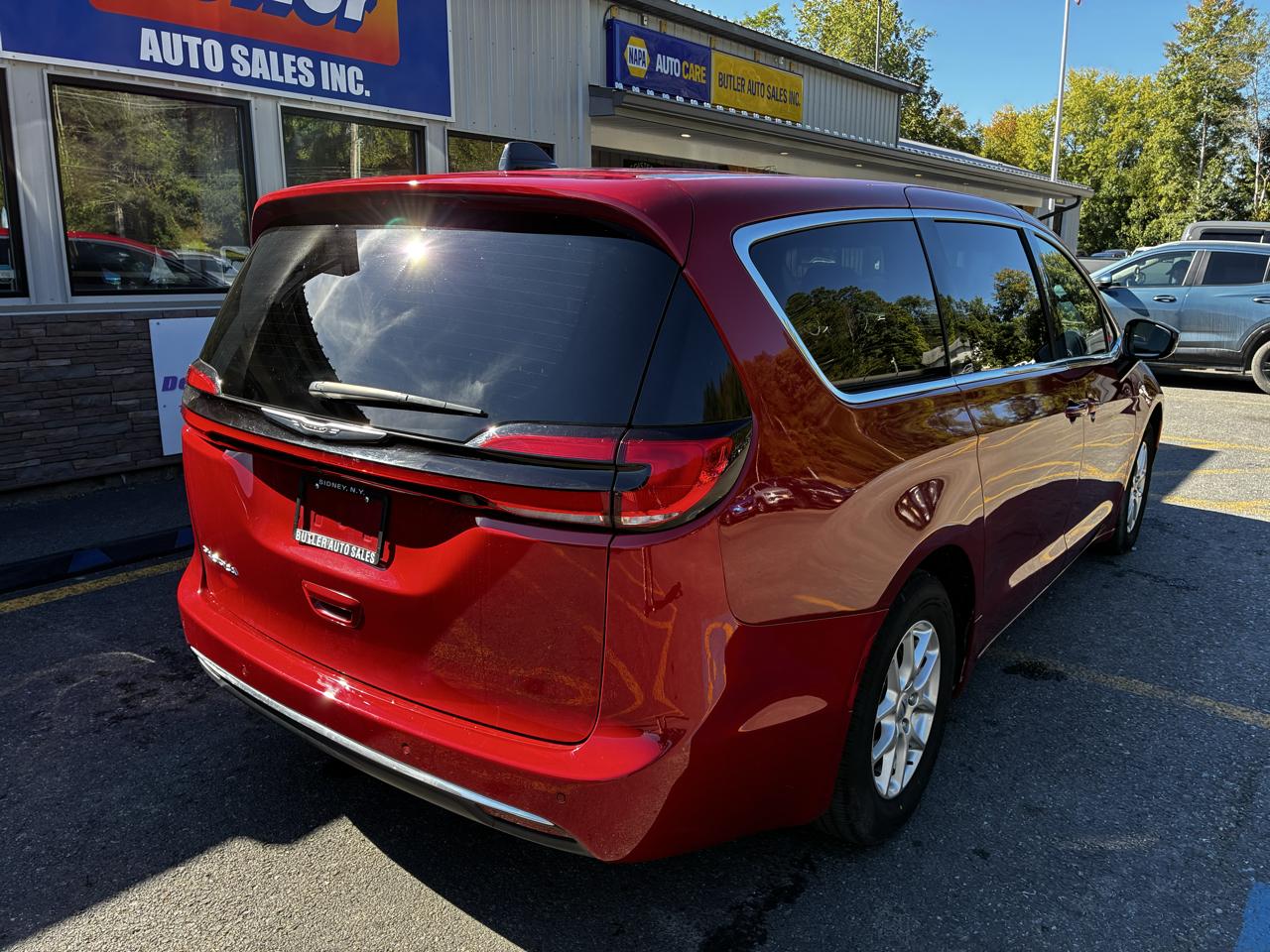 Chrysler Pacifica Select 2025