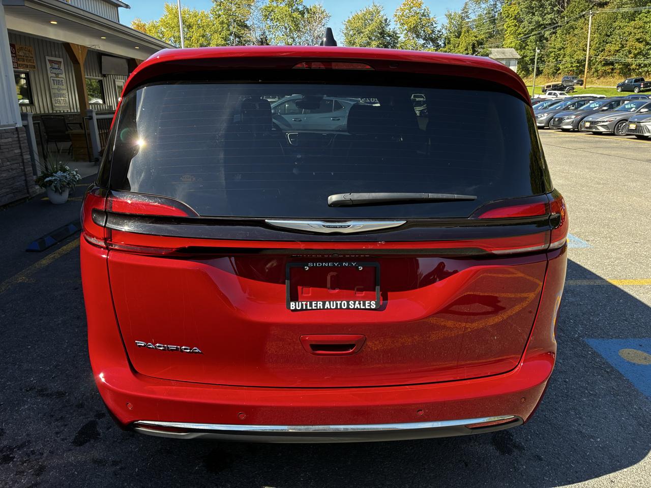 Chrysler Pacifica Select 2025