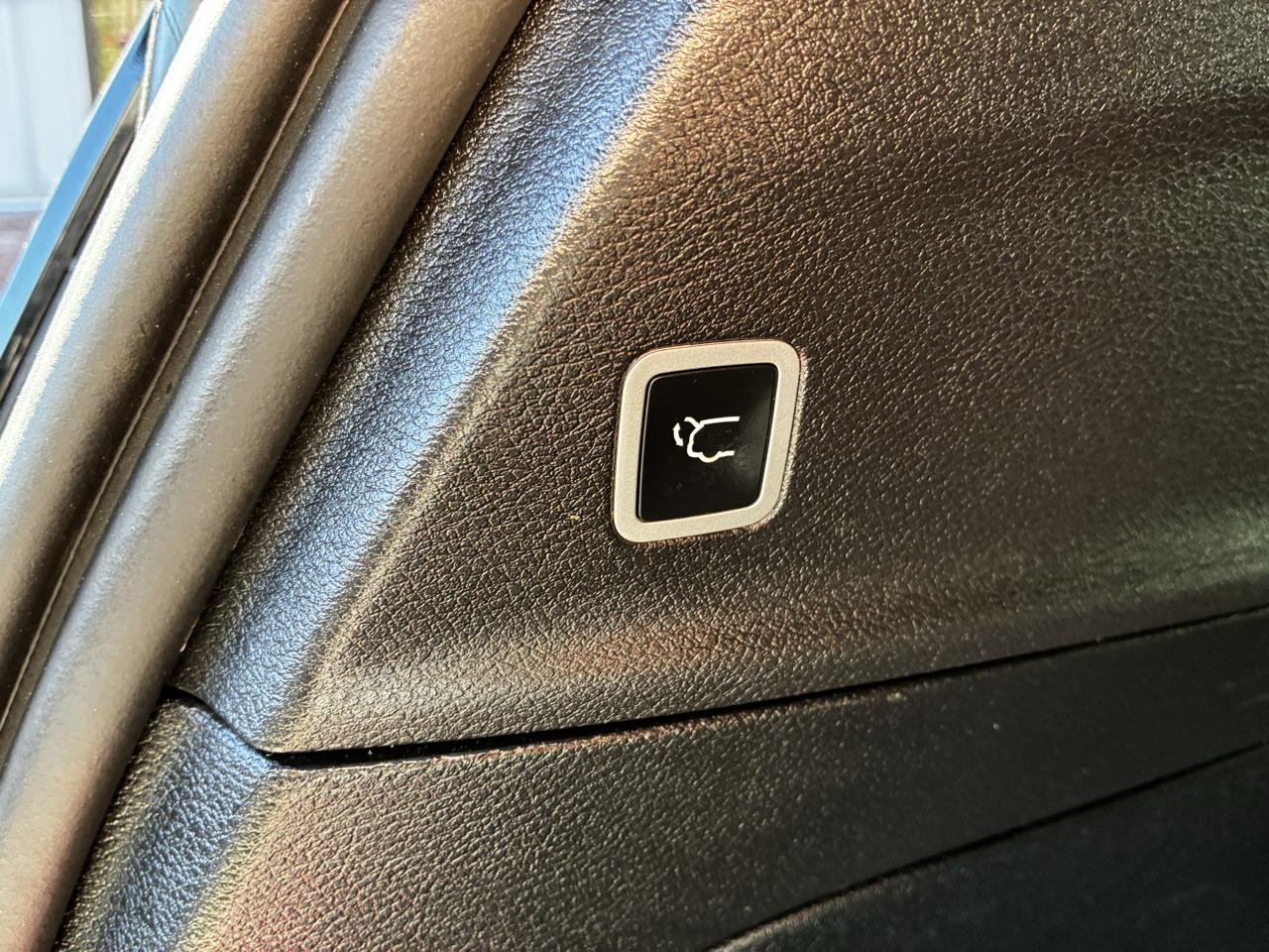 Chrysler Pacifica Select 2025