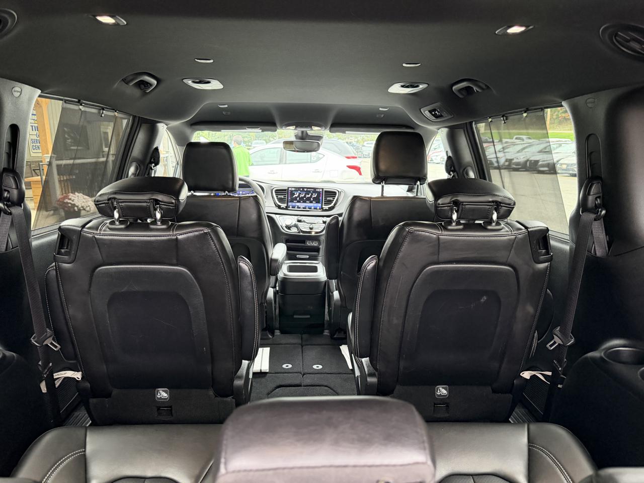 Chrysler Pacifica Select 2025