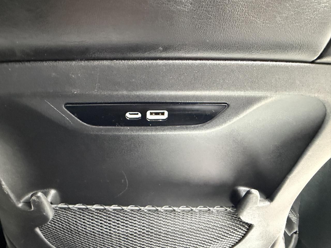 Chrysler Pacifica Select 2025