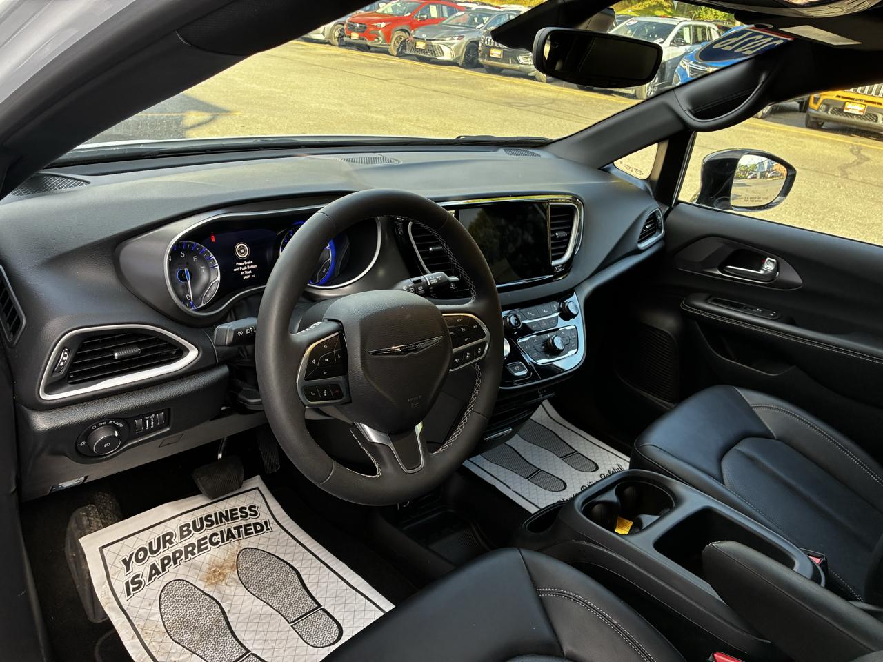 Chrysler Pacifica Select 2026