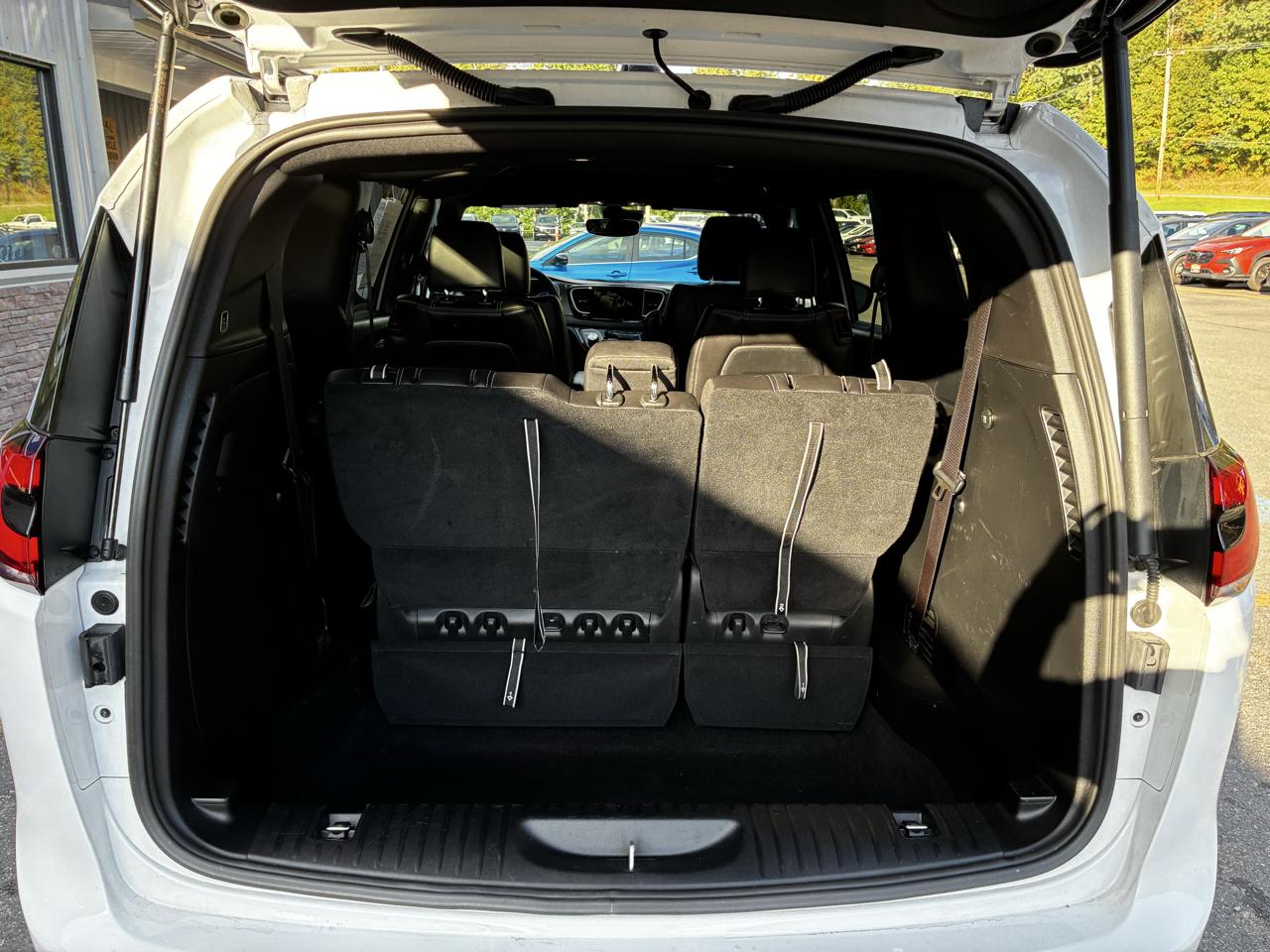 Chrysler Pacifica Select 2026
