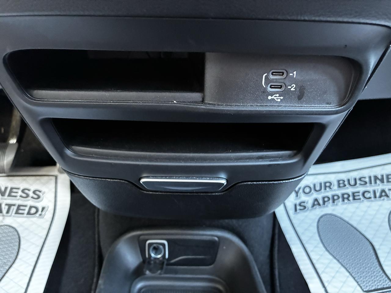 Chrysler Pacifica Select 2026