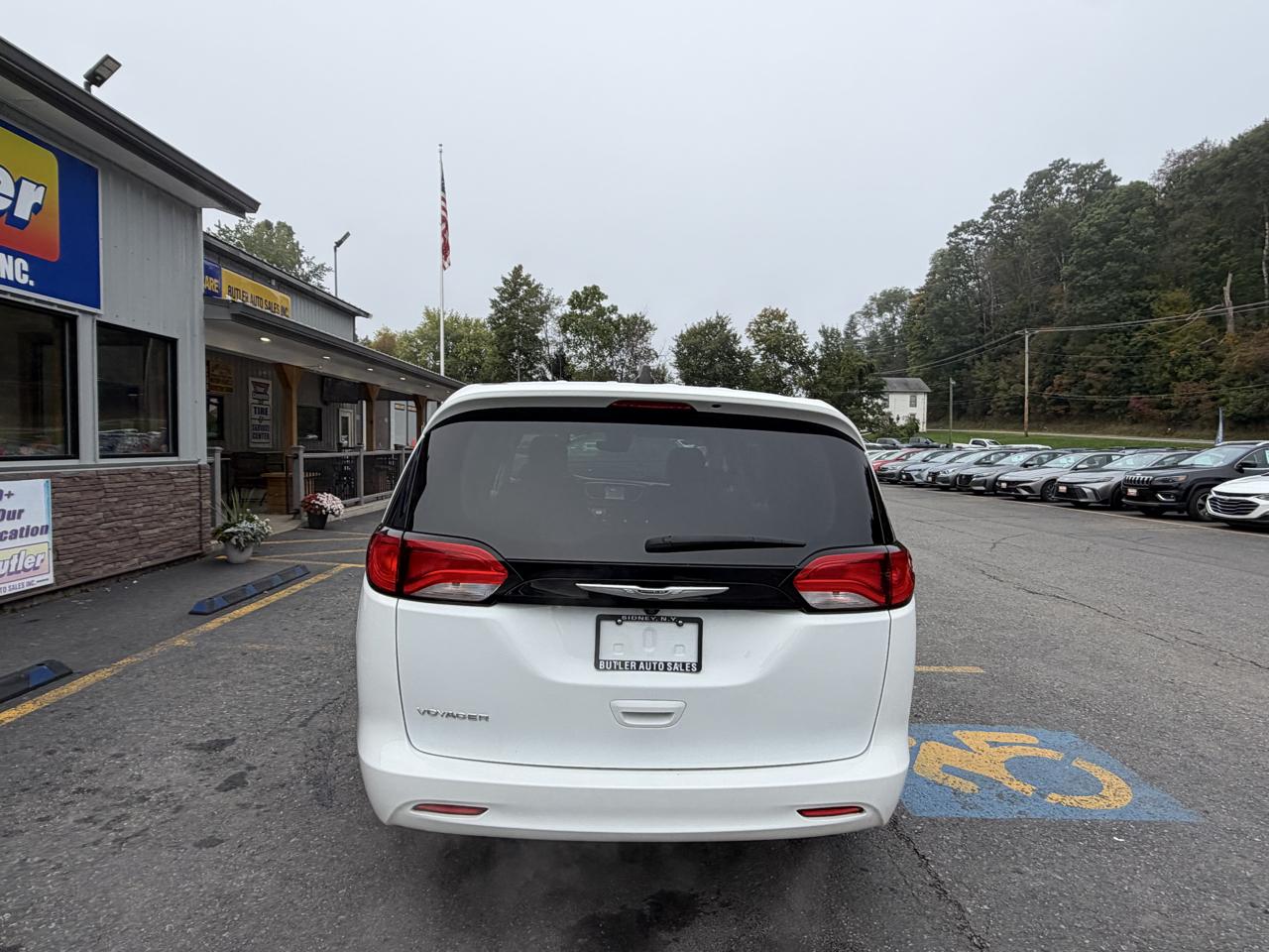 Chrysler Voyager LX 2023