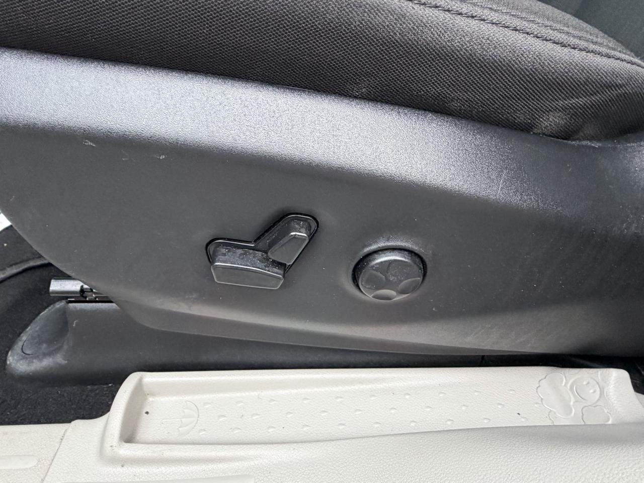 Chrysler Voyager LX 2023