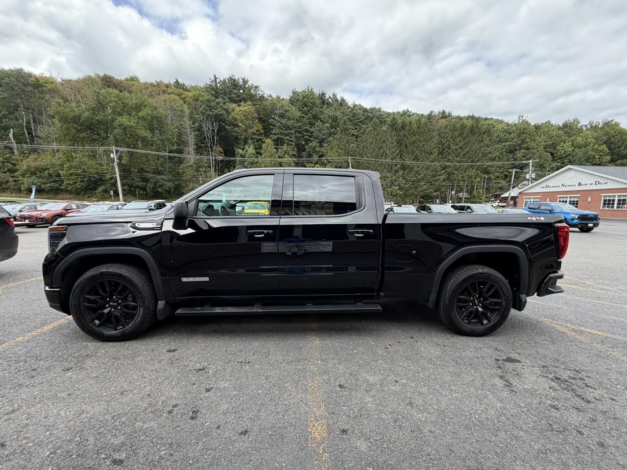 GMC Sierra 1500 Elevation Crew Cab 4WD 2024