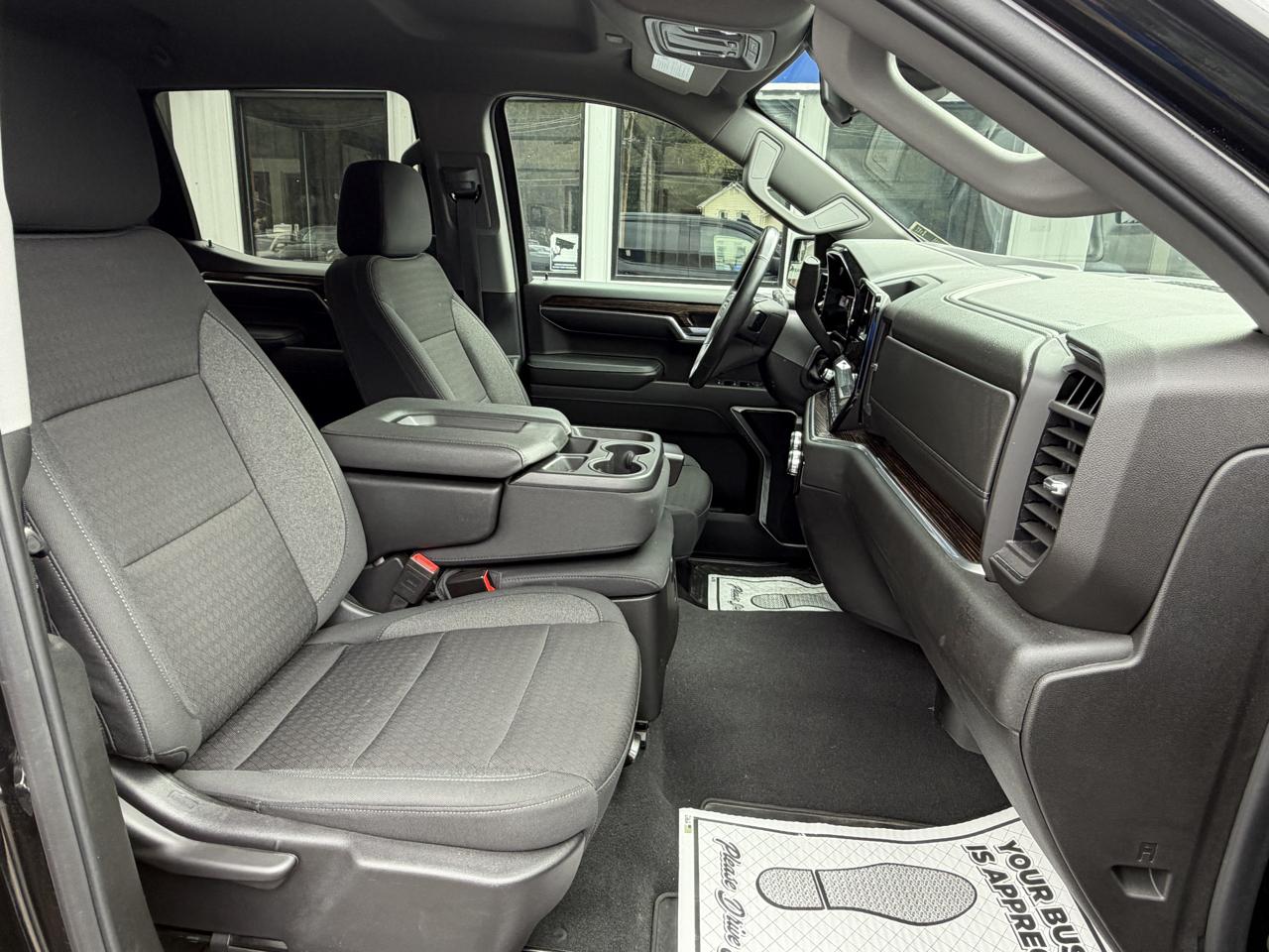 GMC Sierra 1500 Elevation Crew Cab 4WD 2024