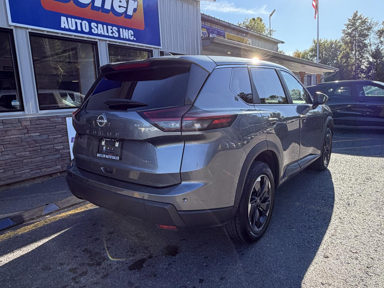 Nissan Rogue SV AWD 2026