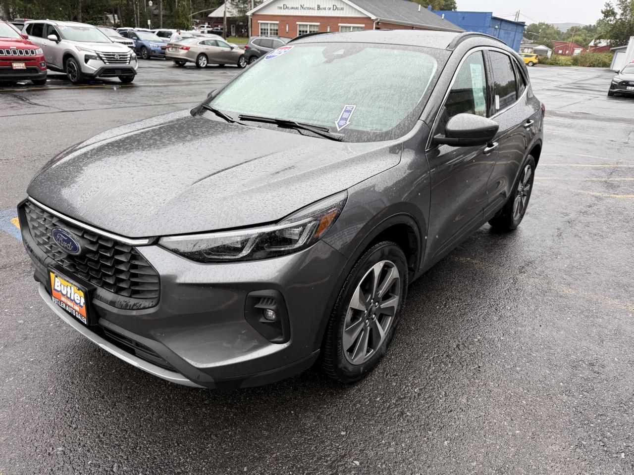 Ford Escape Platinum AWD 2025
