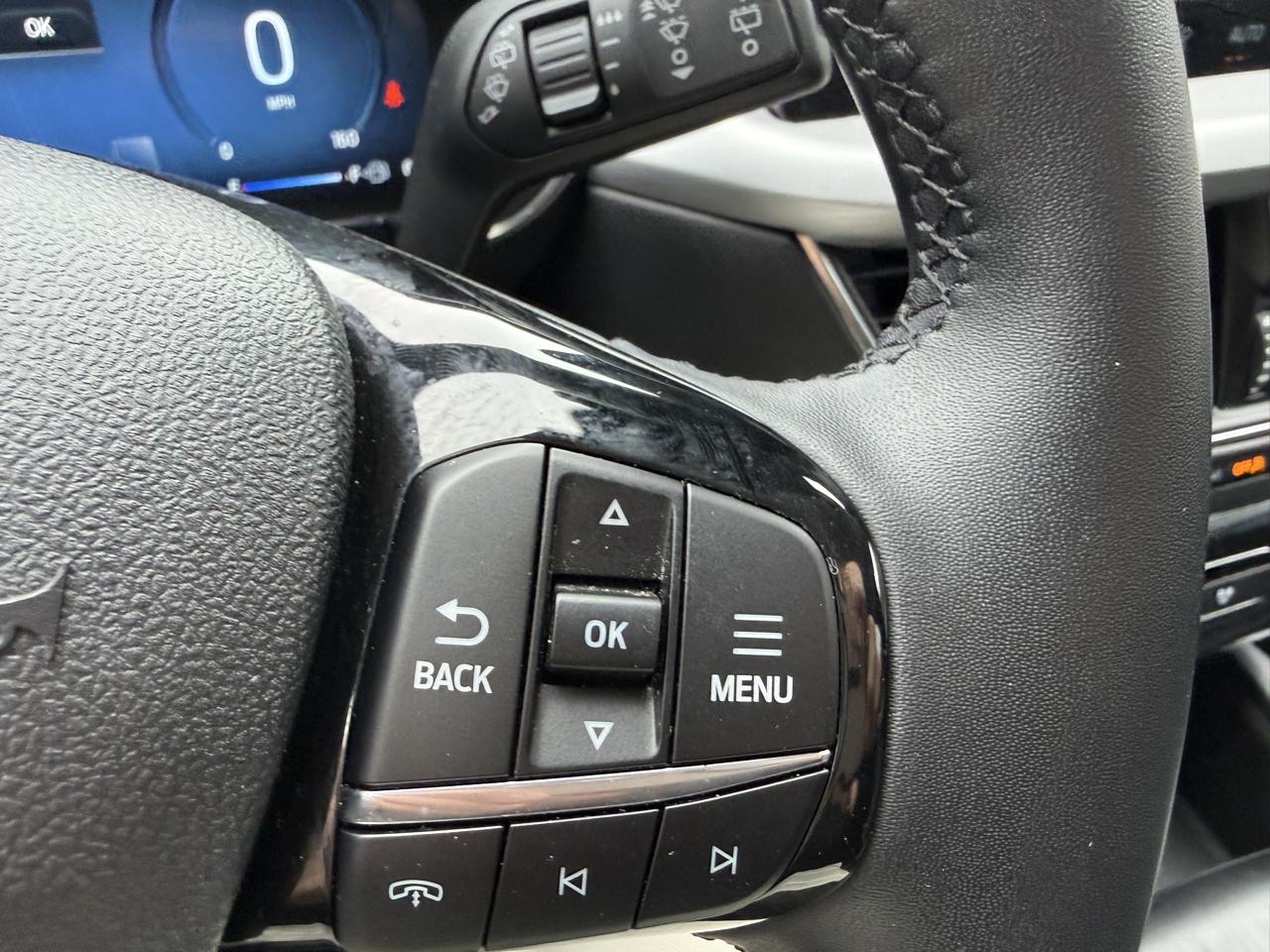 Ford Escape Platinum AWD 2025