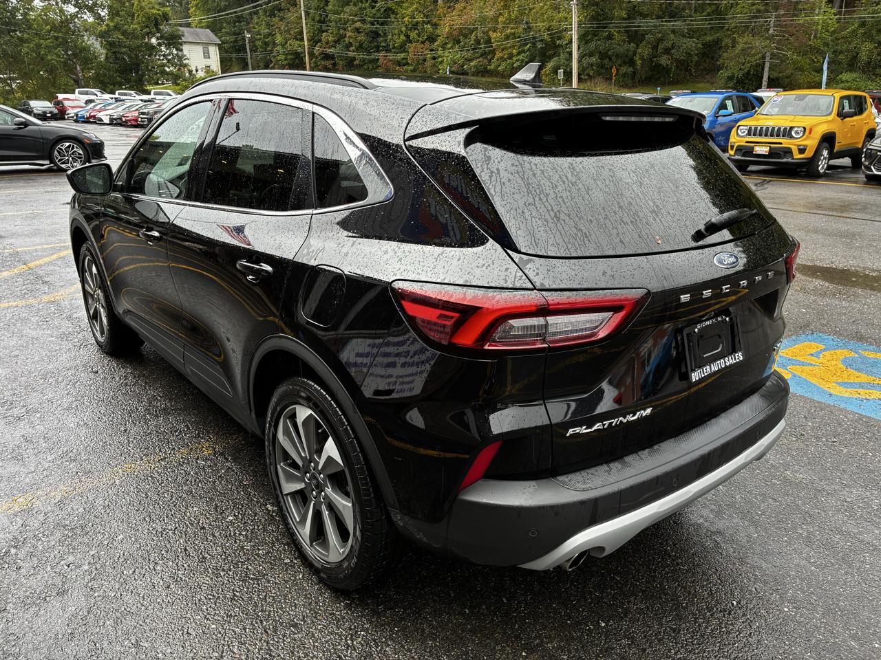 Ford Escape Platinum AWD 2025