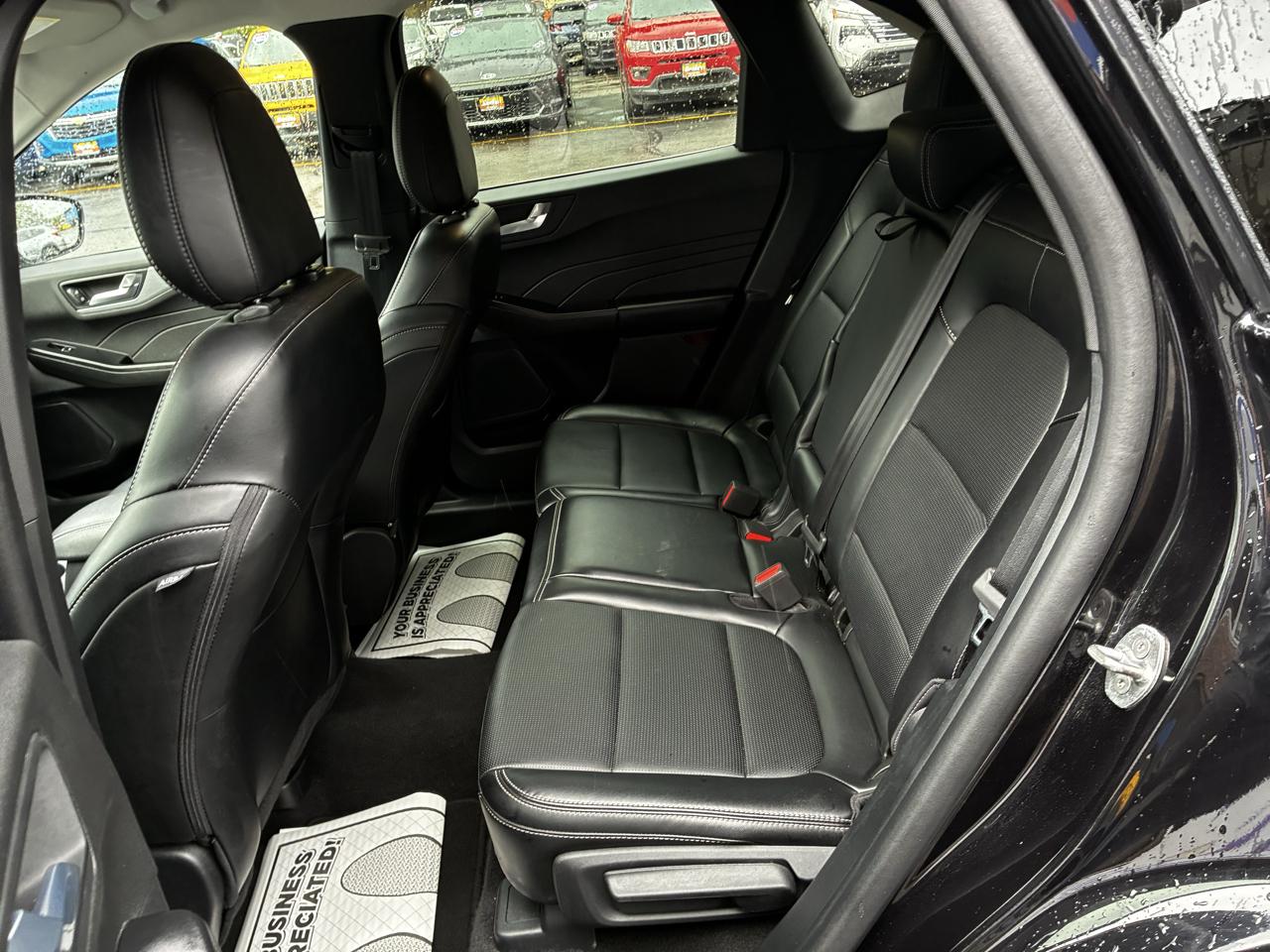 Ford Escape Platinum AWD 2025