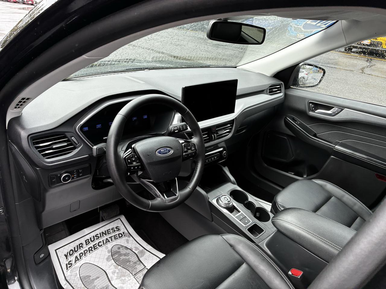 Ford Escape Platinum AWD 2025