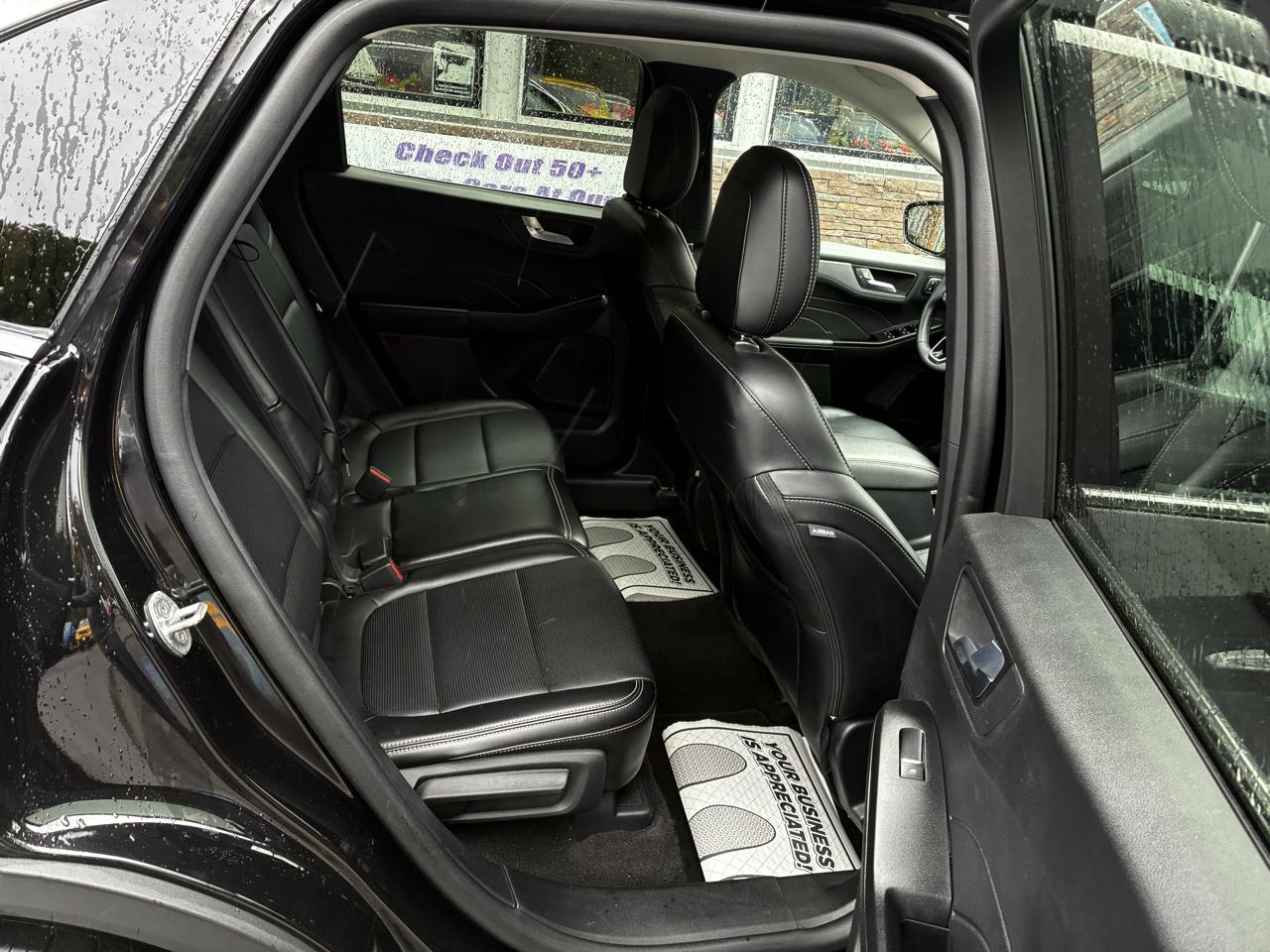 Ford Escape Platinum AWD 2025