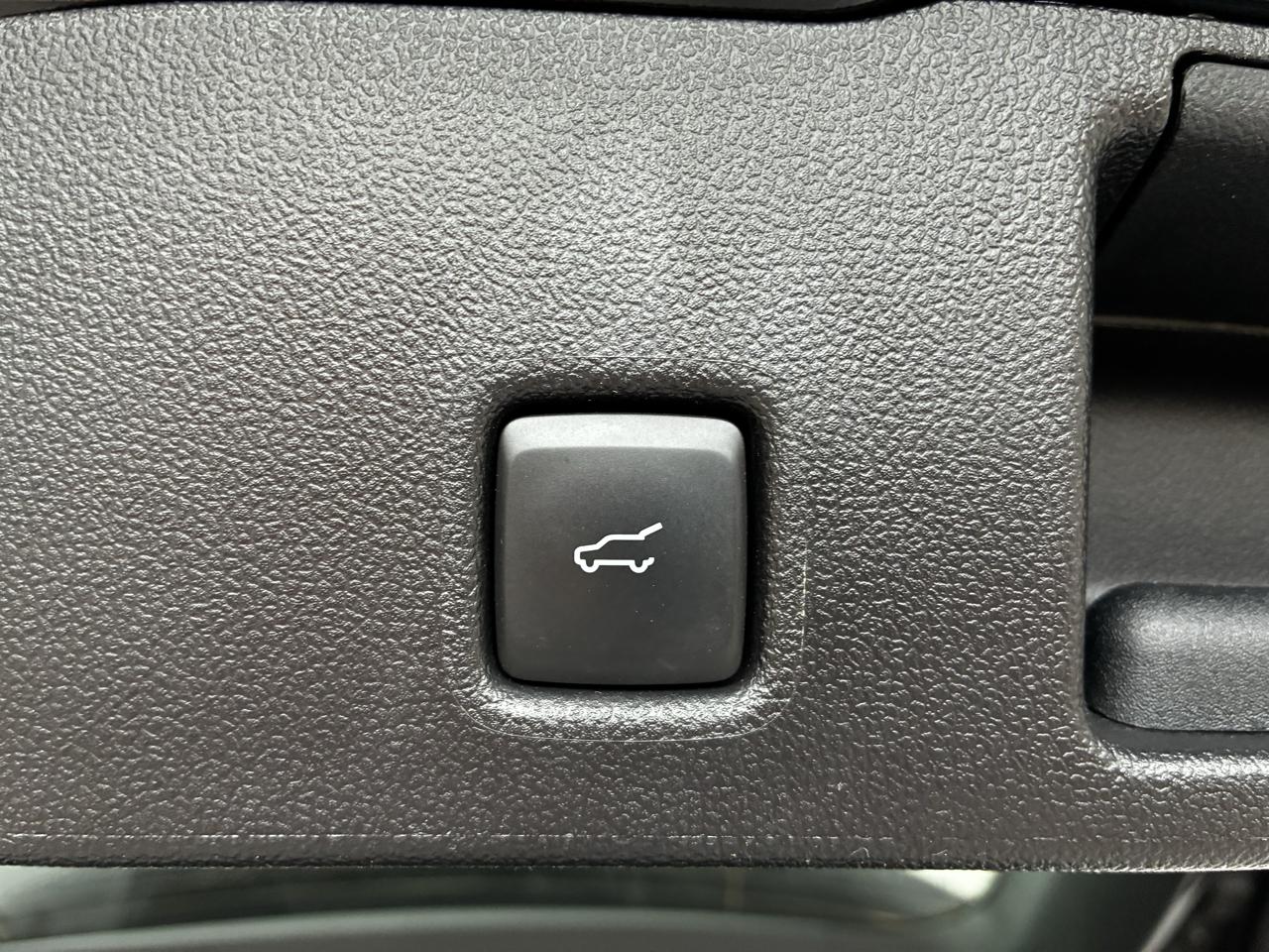 Ford Escape Platinum AWD 2025