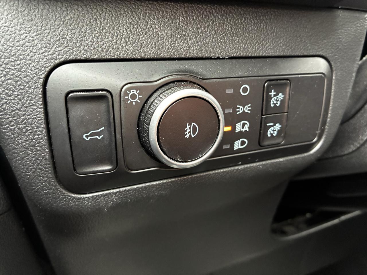 Ford Escape Platinum AWD 2025