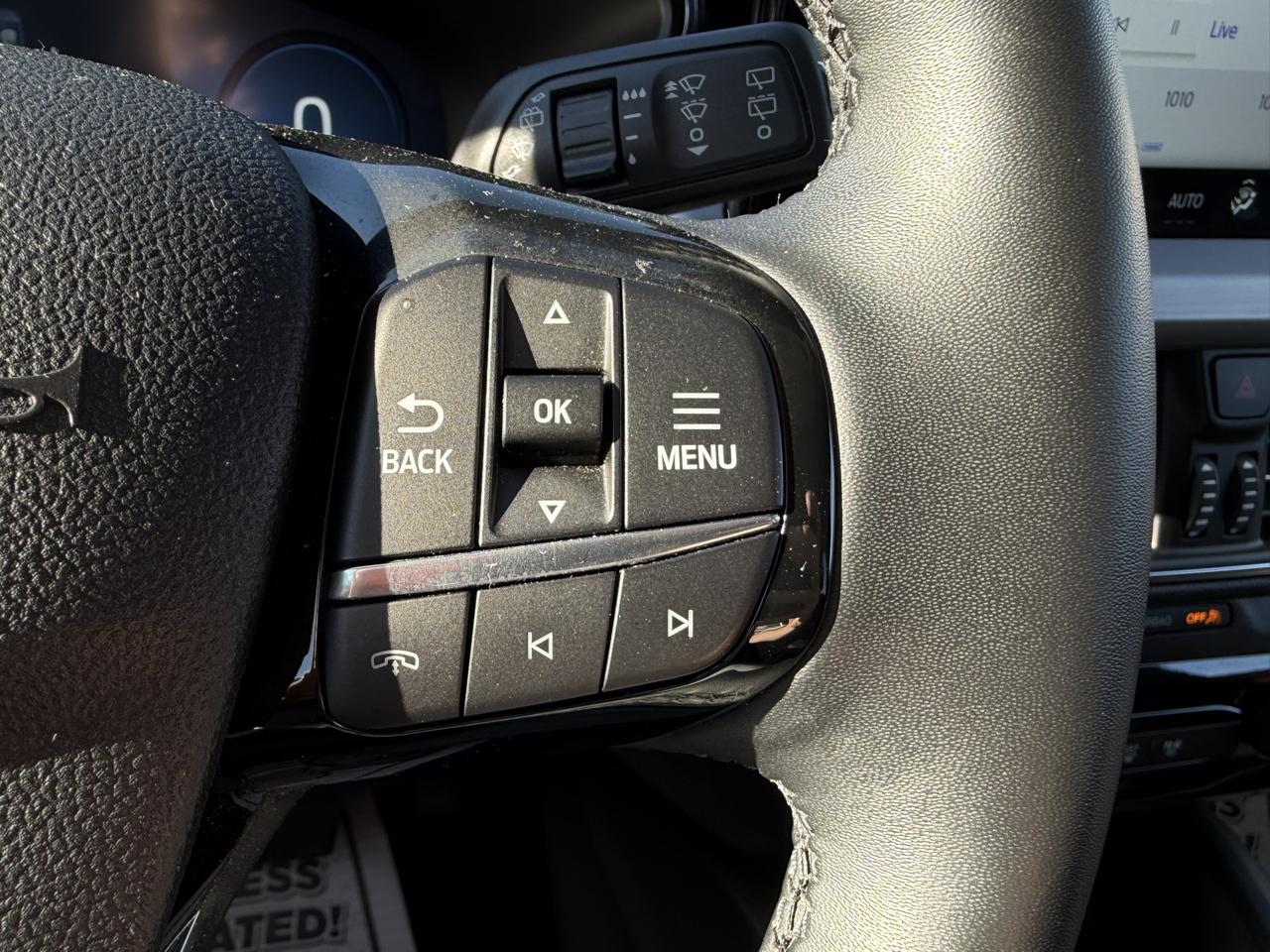 Ford Escape Platinum AWD 2025