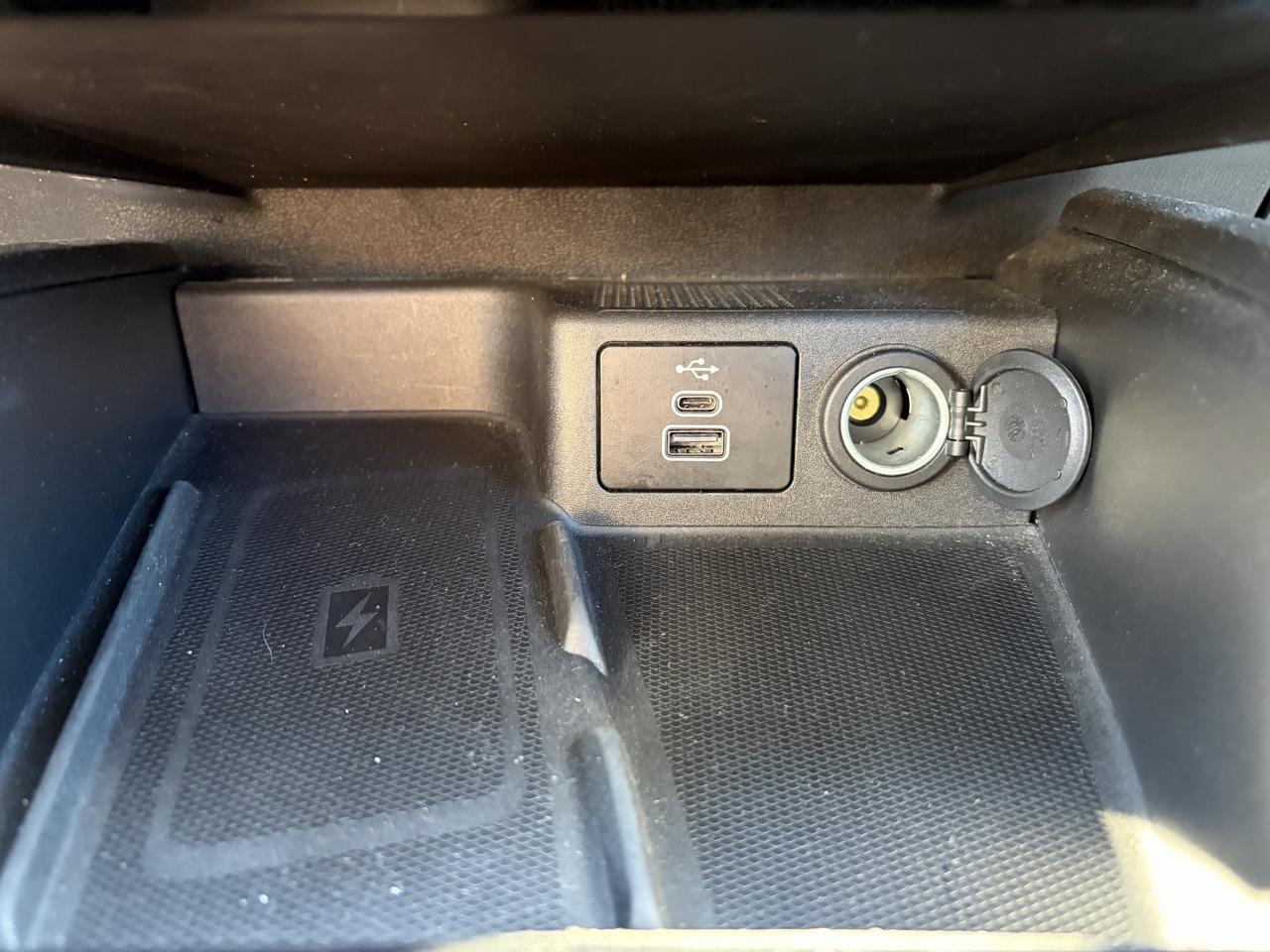 Ford Escape Platinum AWD 2025