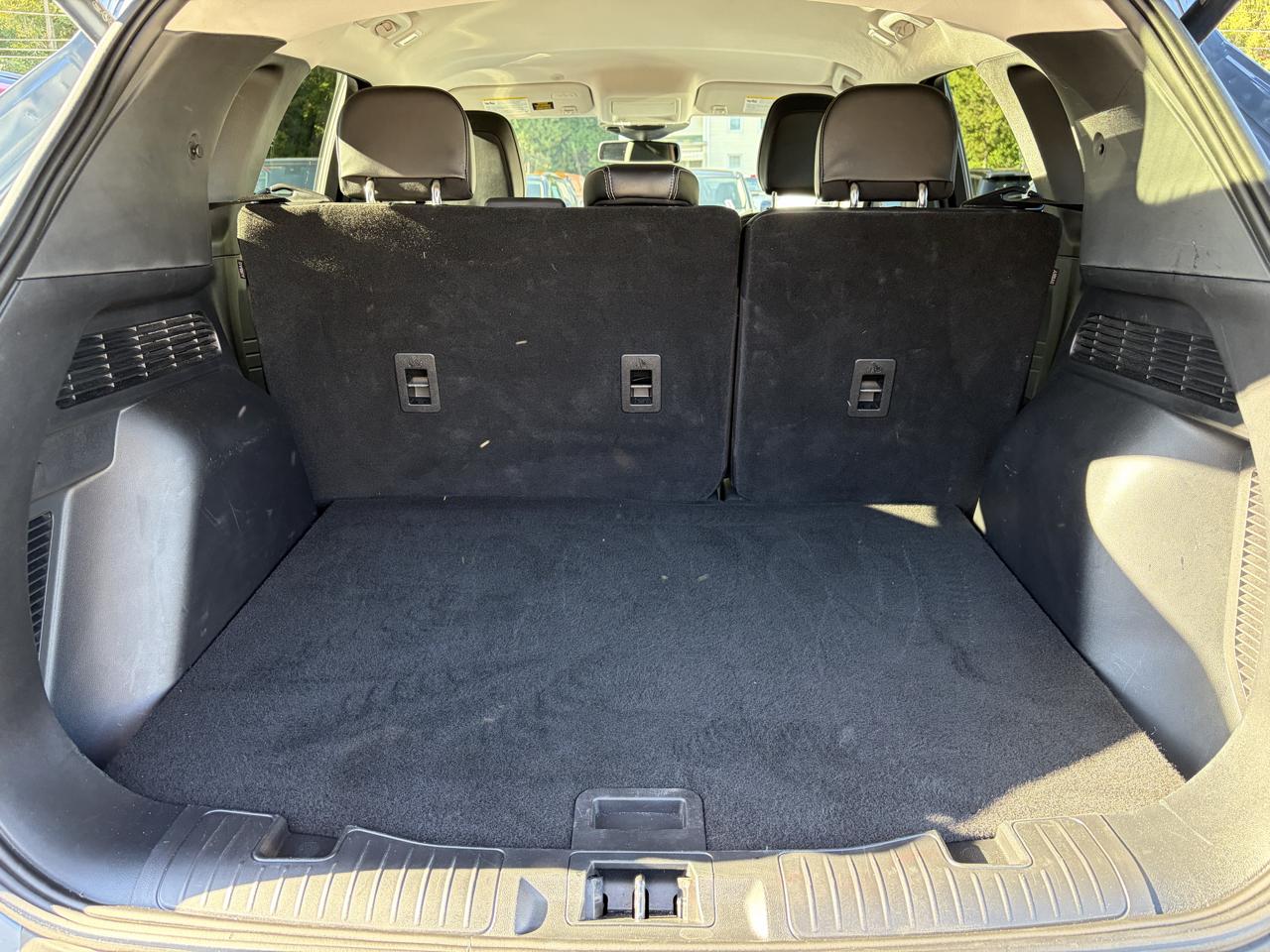 Ford Escape Platinum AWD 2025
