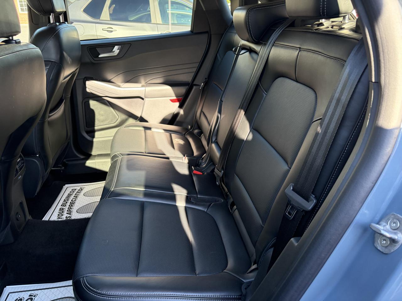 Ford Escape Platinum AWD 2025