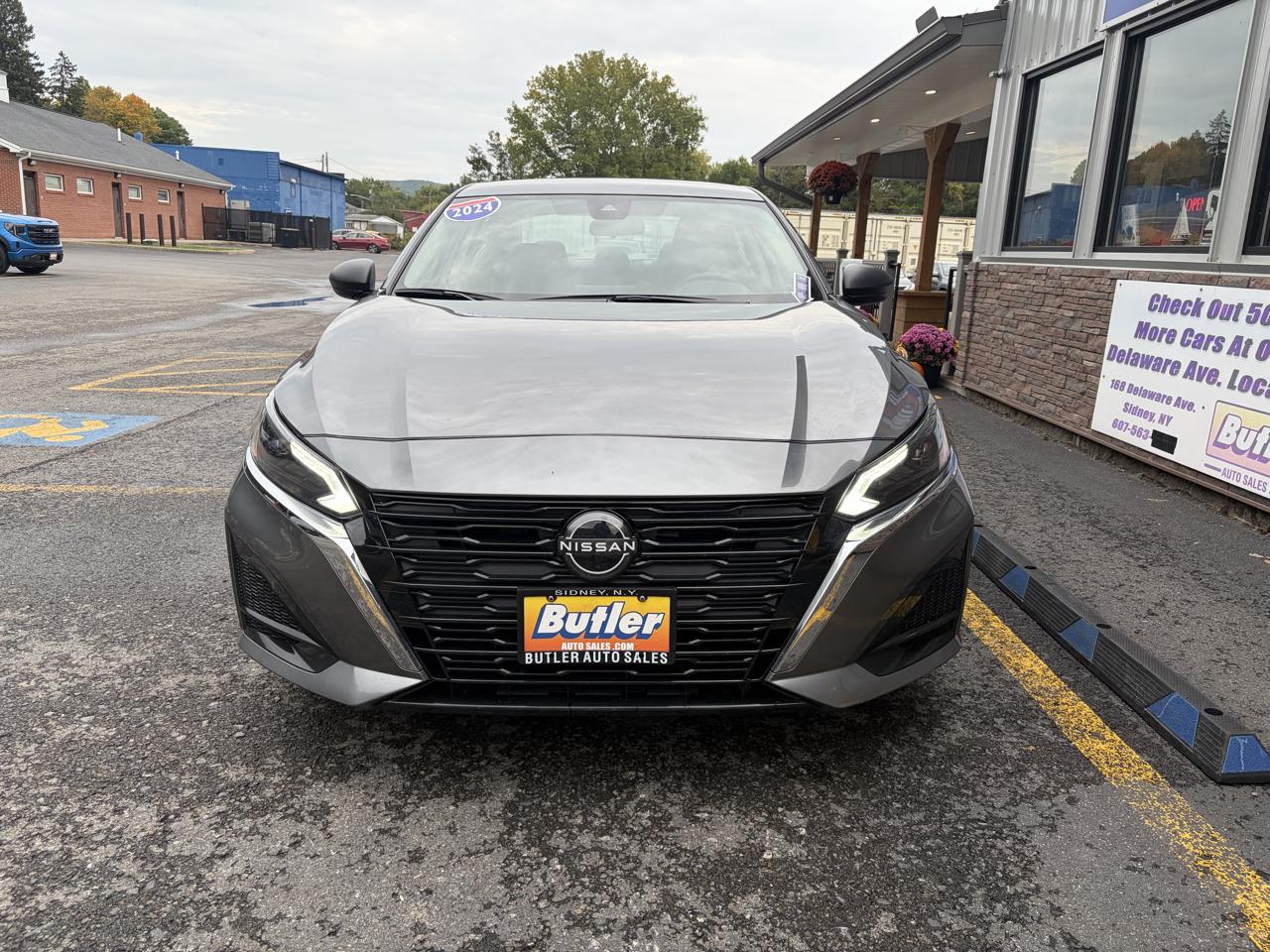 Nissan Altima 2.5 SV 2024