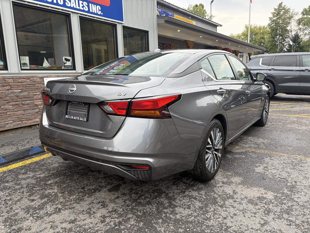 Nissan Altima 2.5 SV 2024