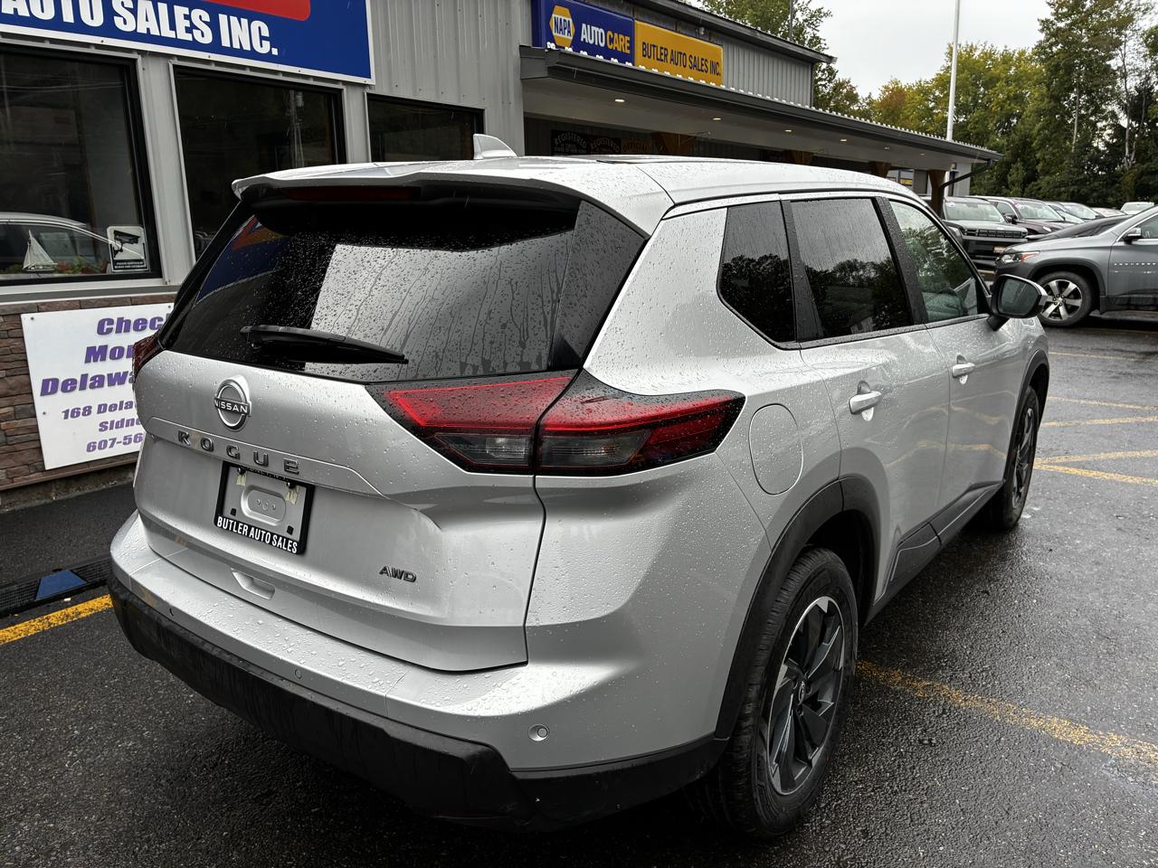 Nissan Rogue SV AWD 2025