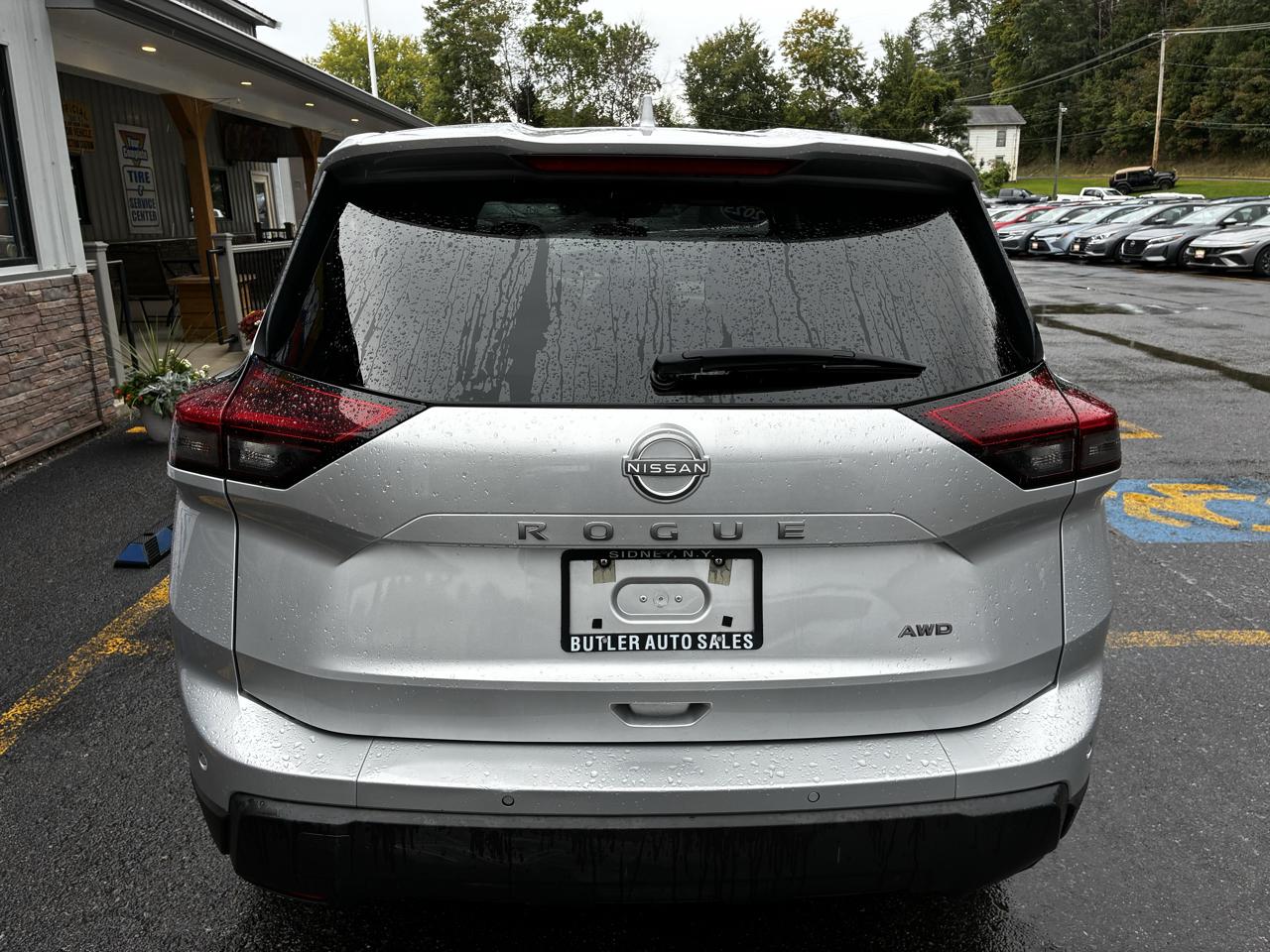 Nissan Rogue SV AWD 2025