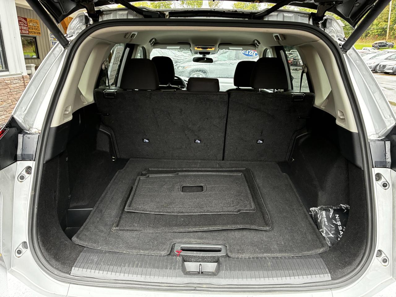 Nissan Rogue SV AWD 2025