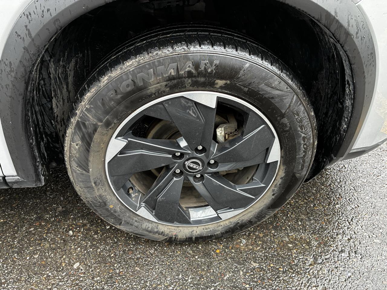 Nissan Rogue SV AWD 2025
