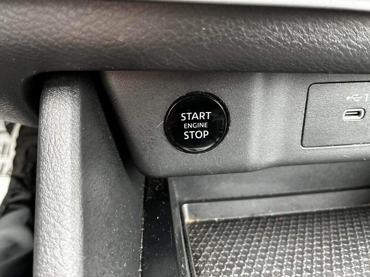 Nissan Rogue SV AWD 2025