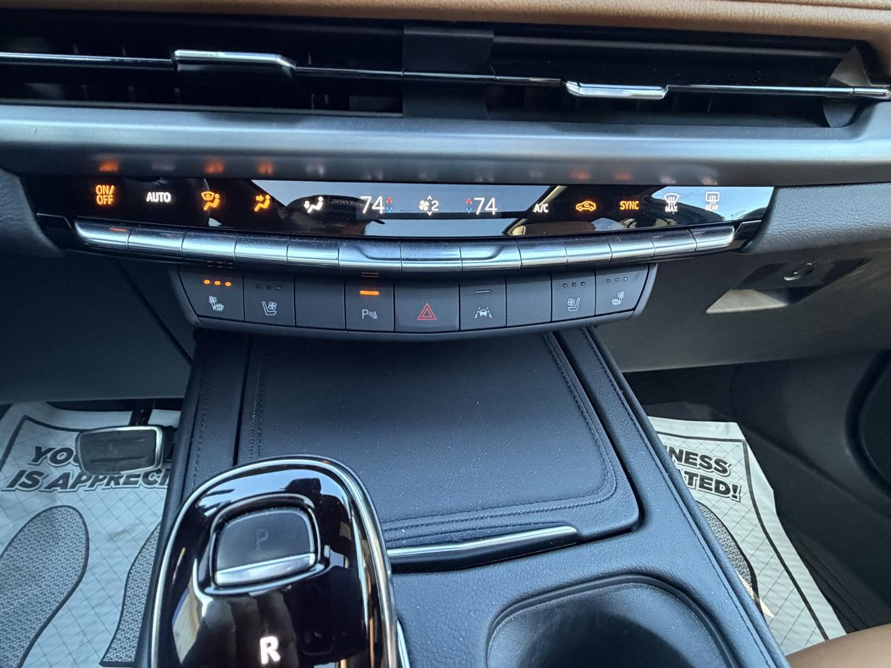 Cadillac XT4 Sport AWD 2024