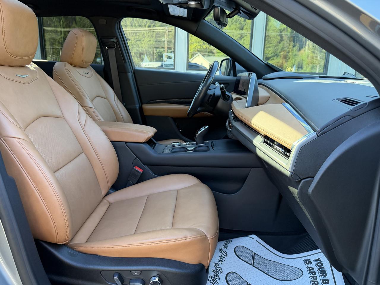 Cadillac XT4 Sport AWD 2024