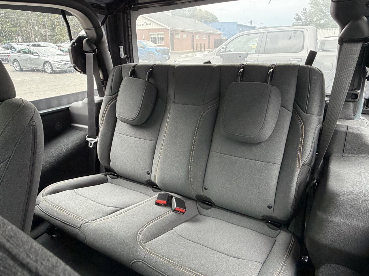Jeep Wrangler Sport 2026