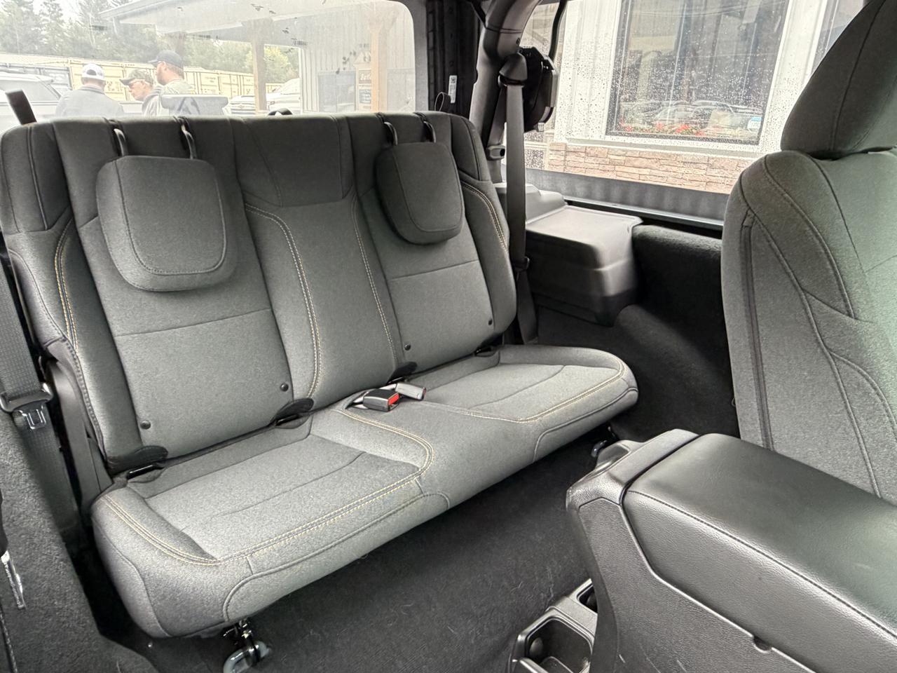 Jeep Wrangler Sport 2026