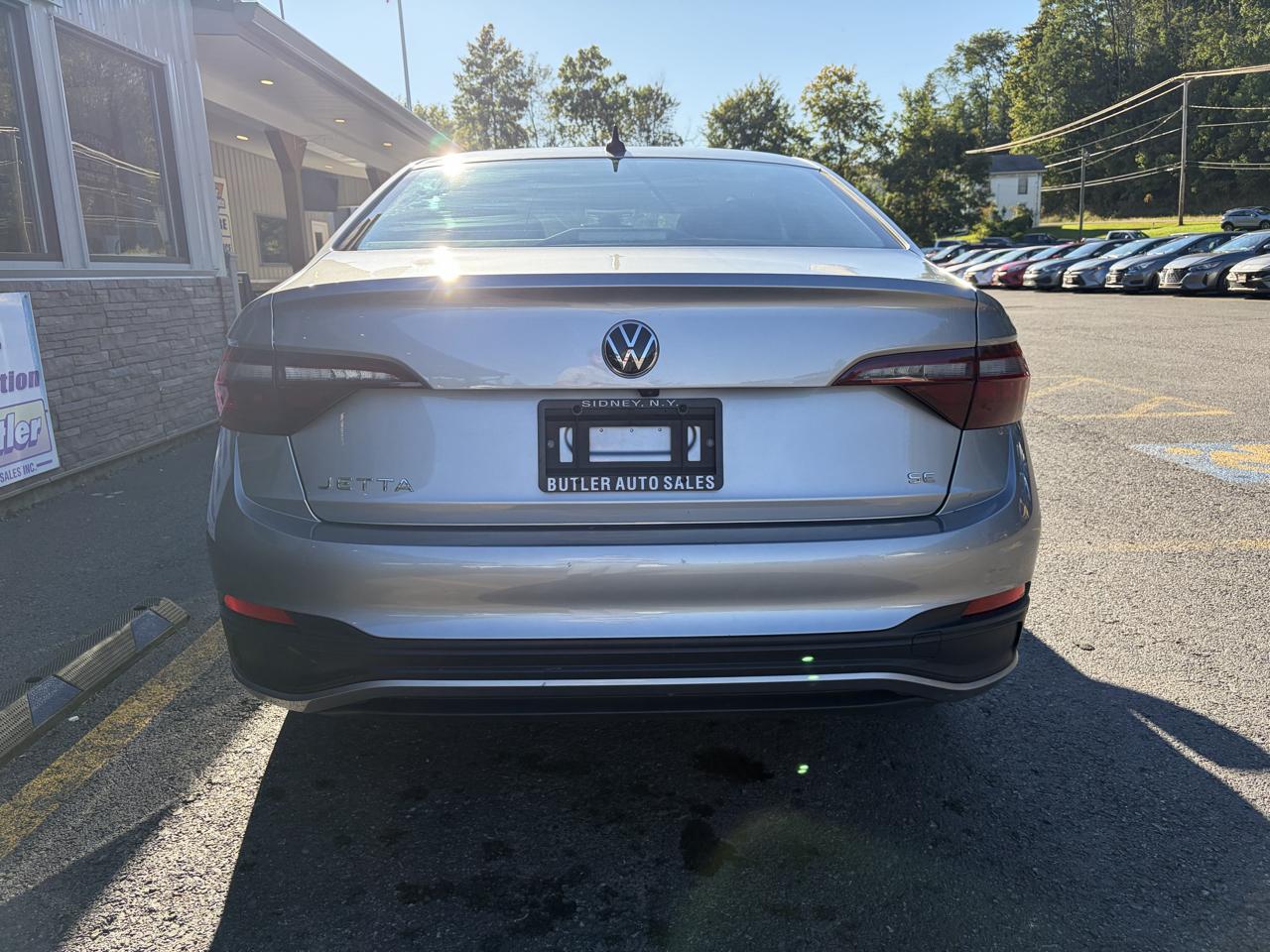 Volkswagen Jetta SE 2024