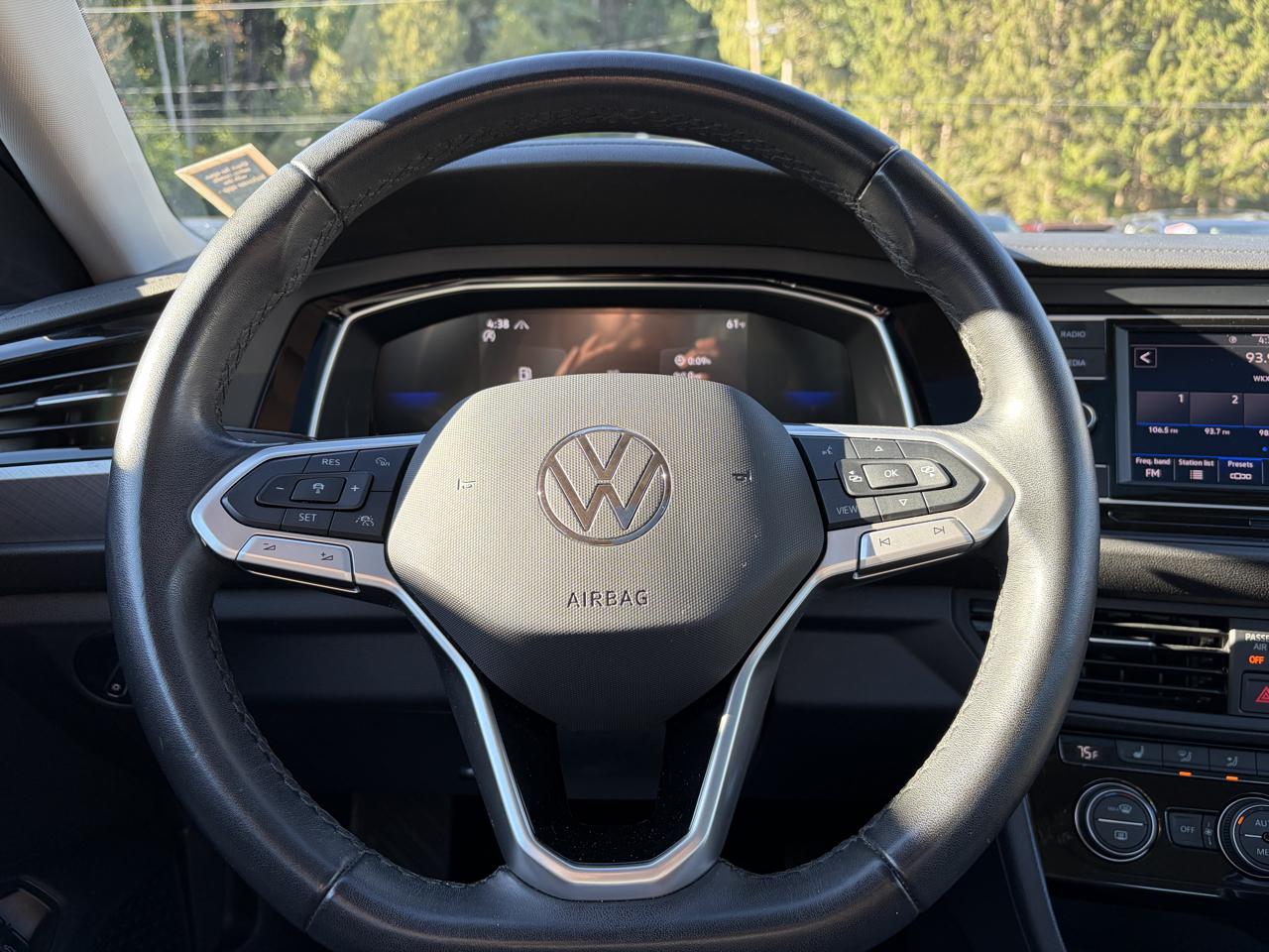 Volkswagen Jetta SE 2024