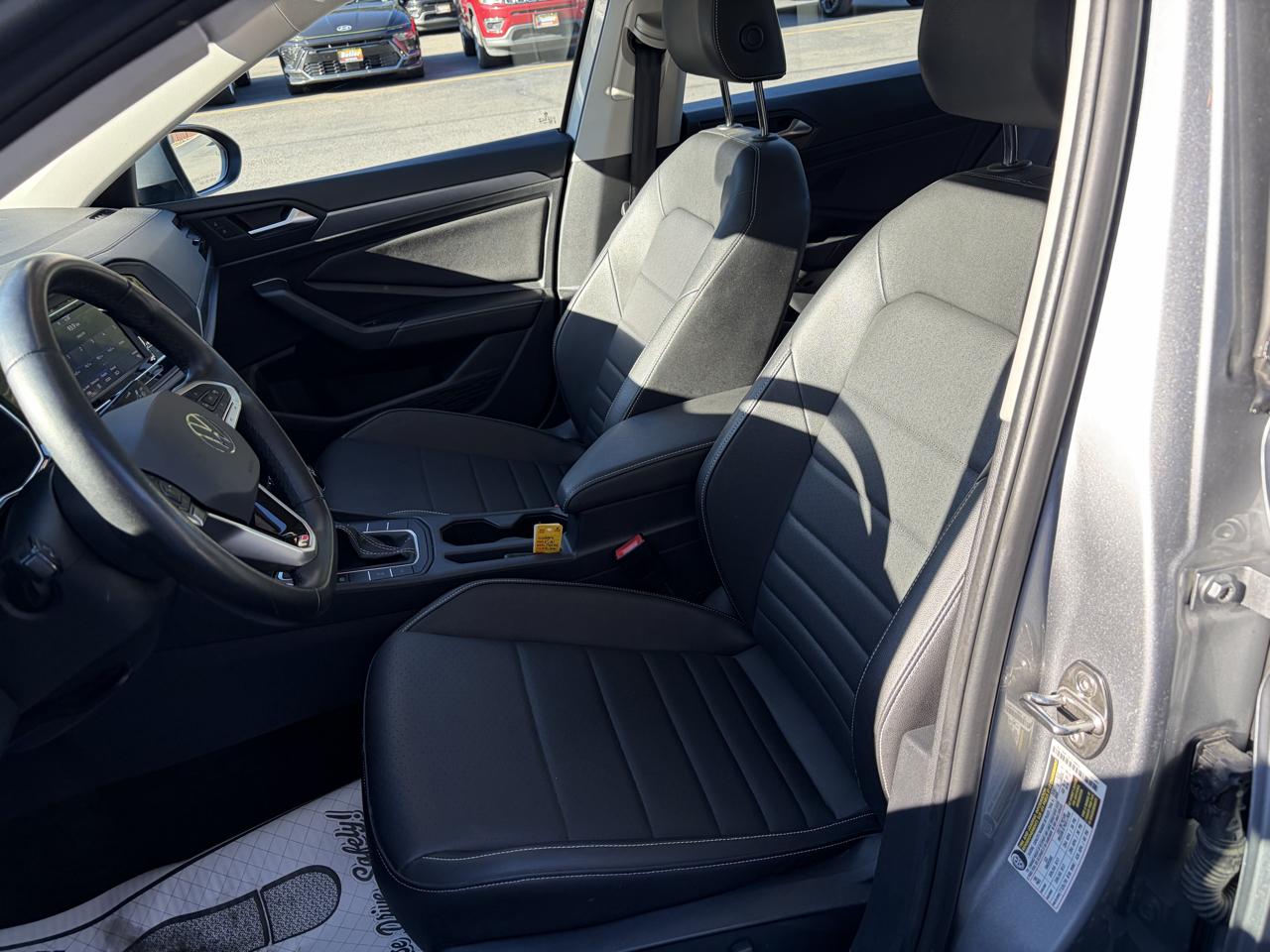 Volkswagen Jetta SE 2024