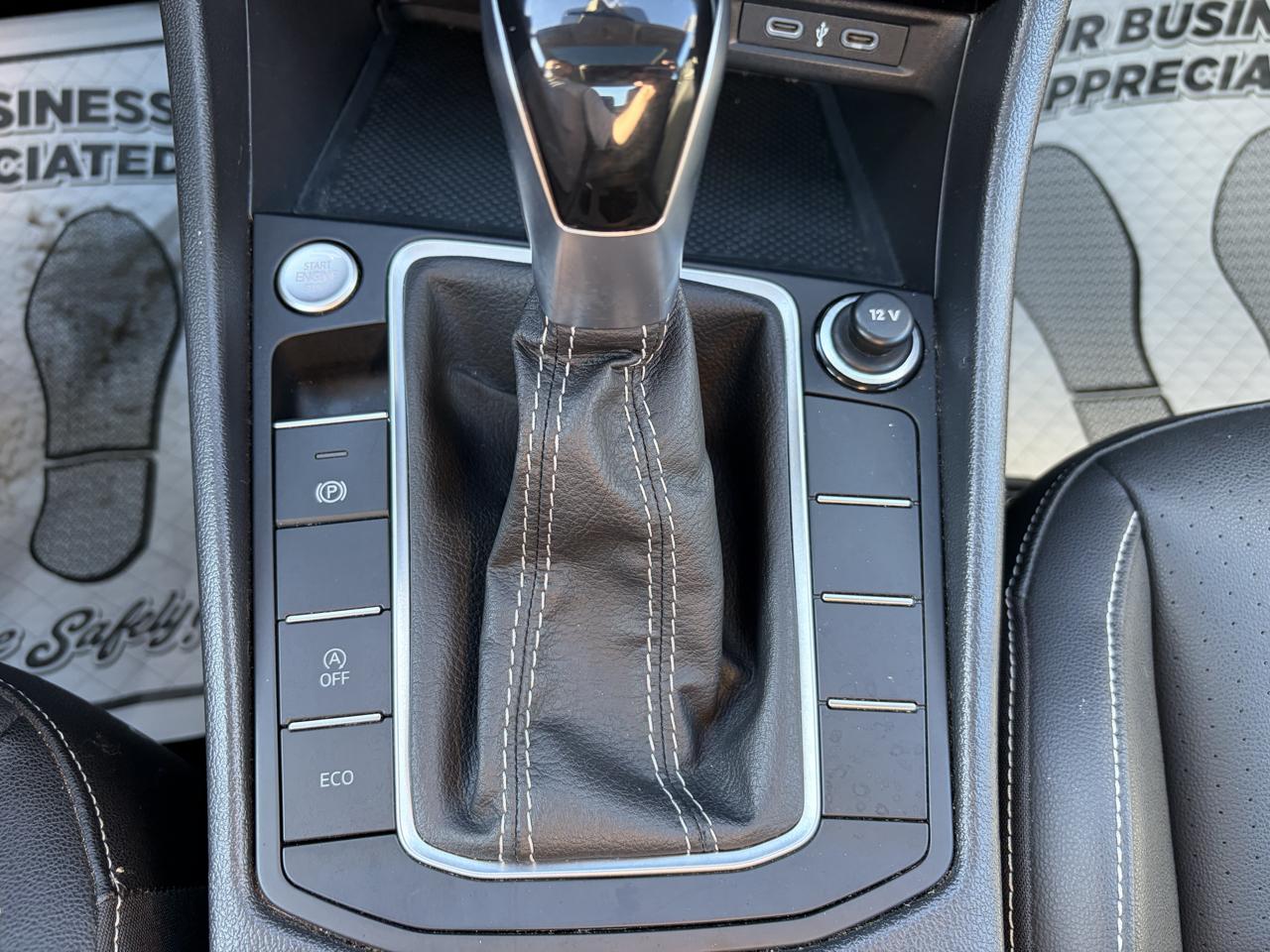 Volkswagen Jetta SE 2024