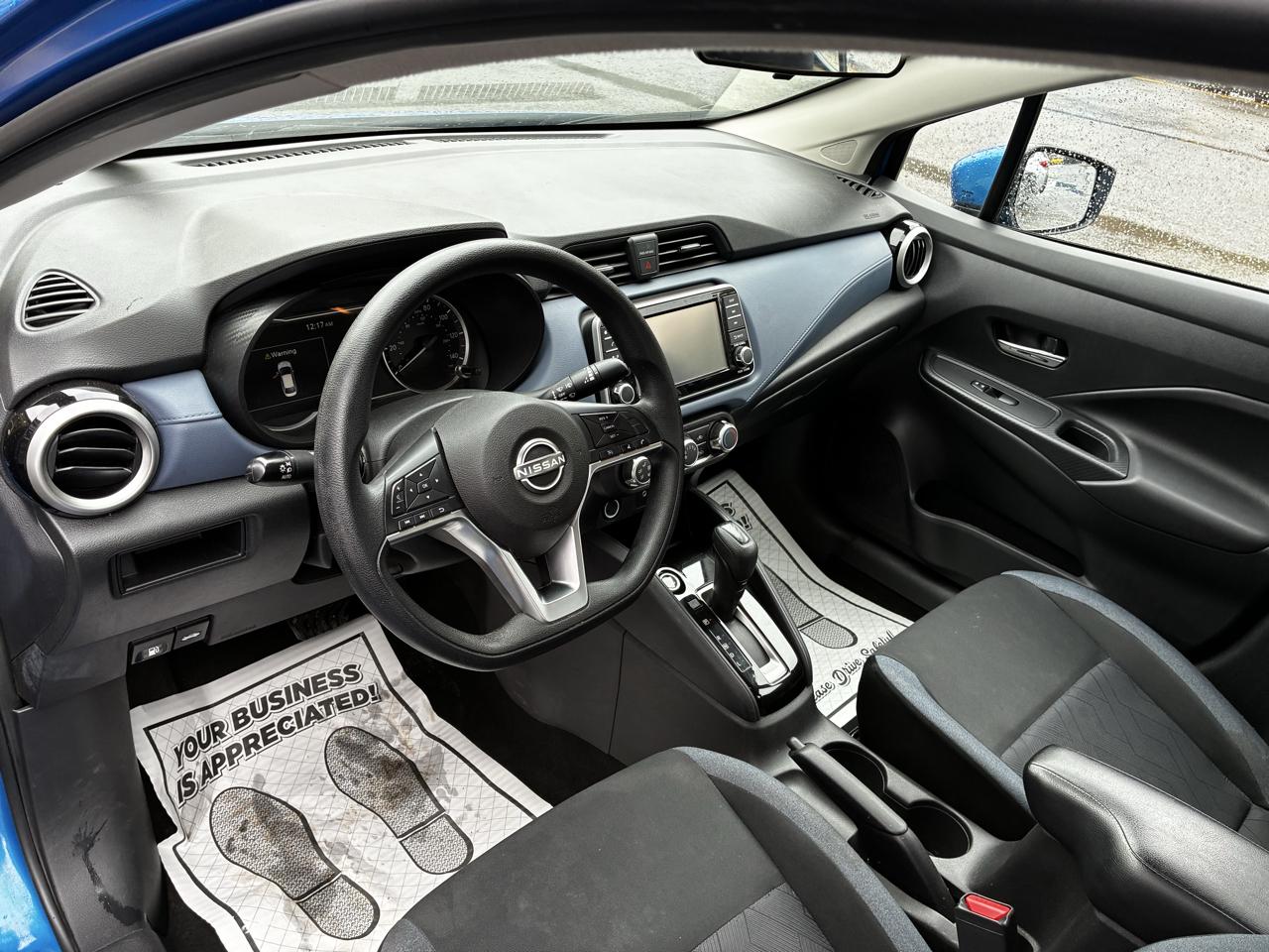 Nissan Versa SV 2023