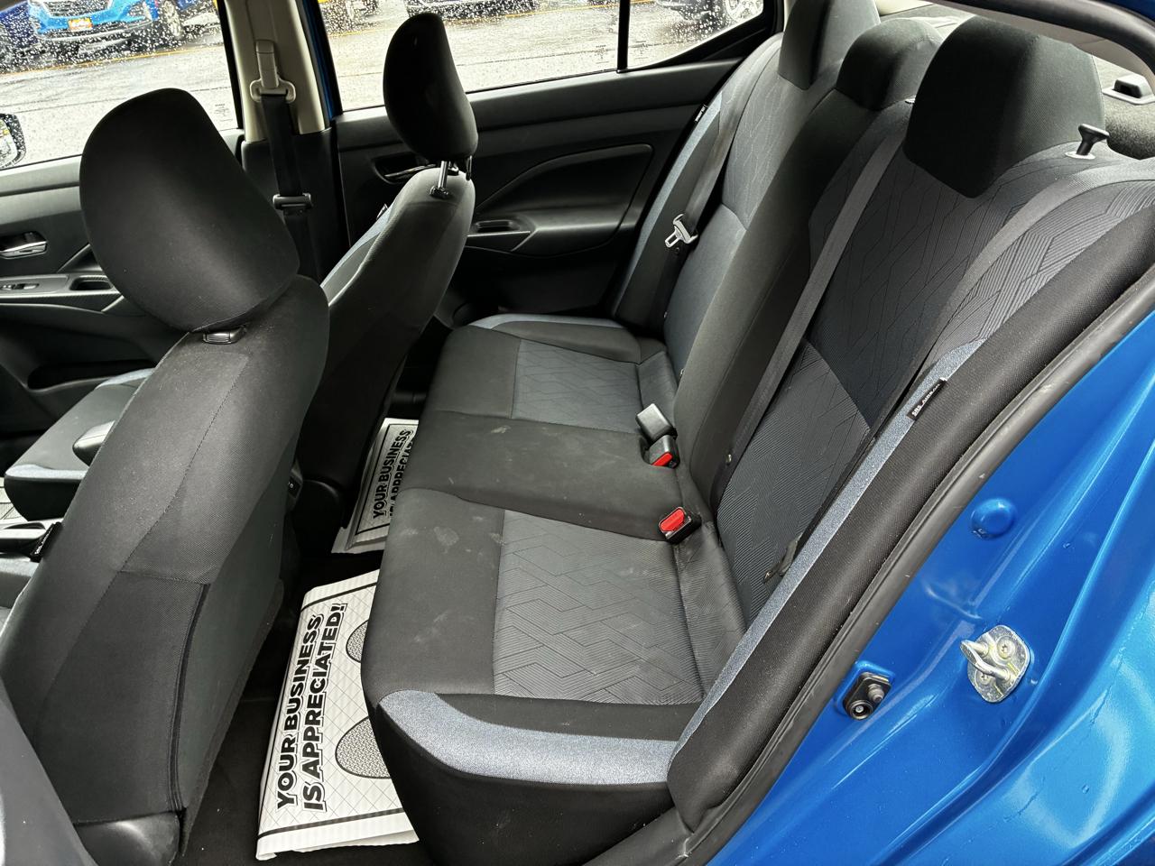 Nissan Versa SV 2023