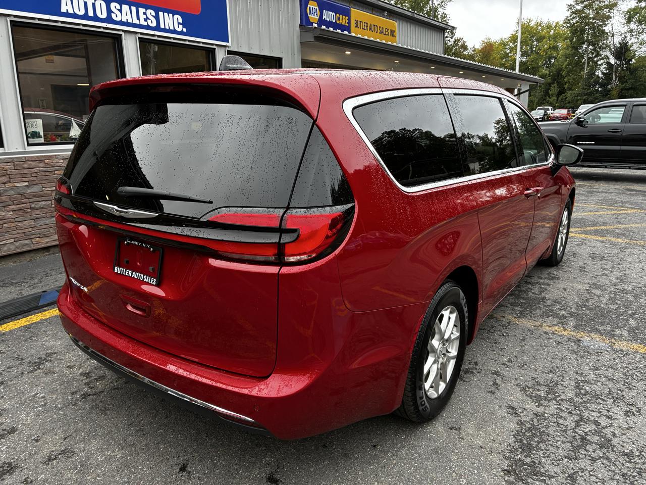 Chrysler Pacifica Select 2026