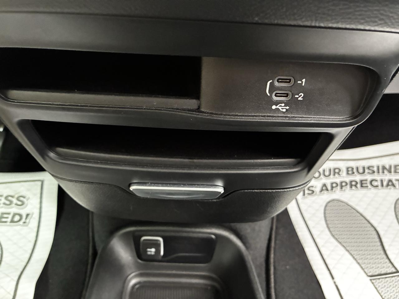 Chrysler Pacifica Select 2026