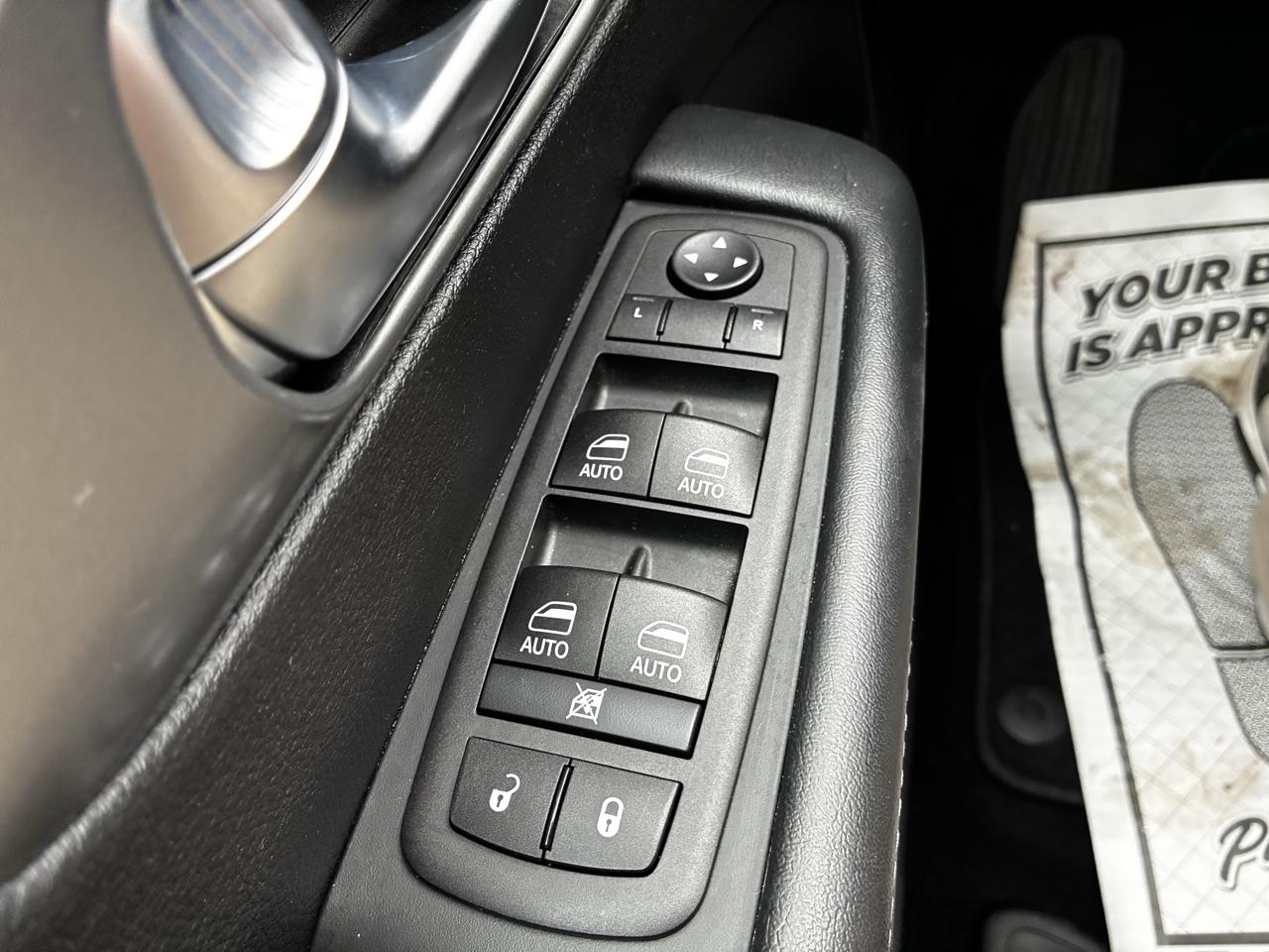 Chrysler Pacifica Select 2026