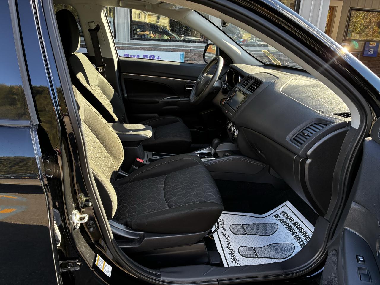 Mitsubishi Outlander Sport 2.0 ES 4WD 2024