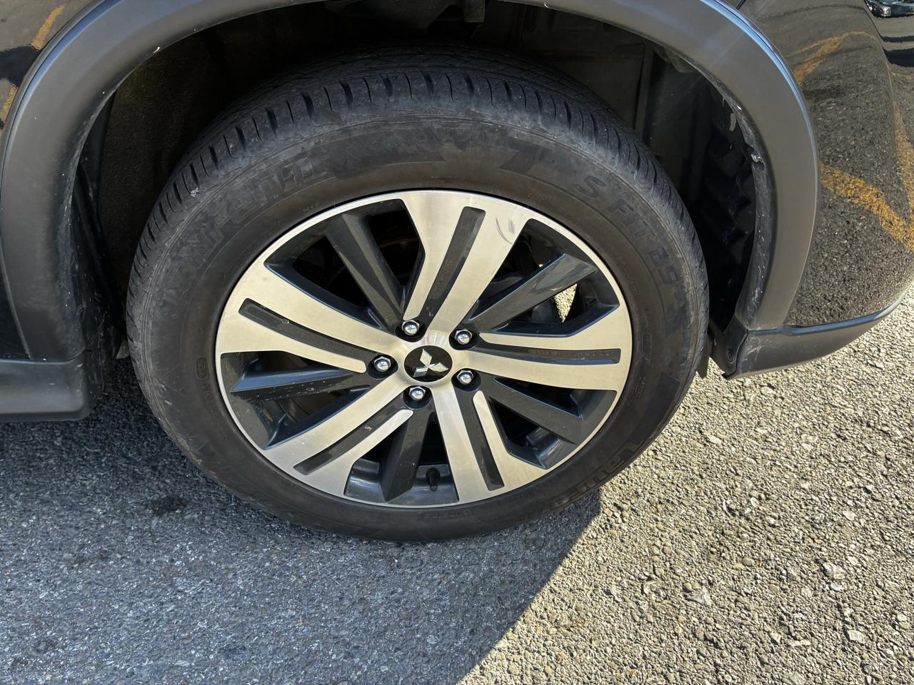 Mitsubishi Outlander Sport 2.0 ES 4WD 2024