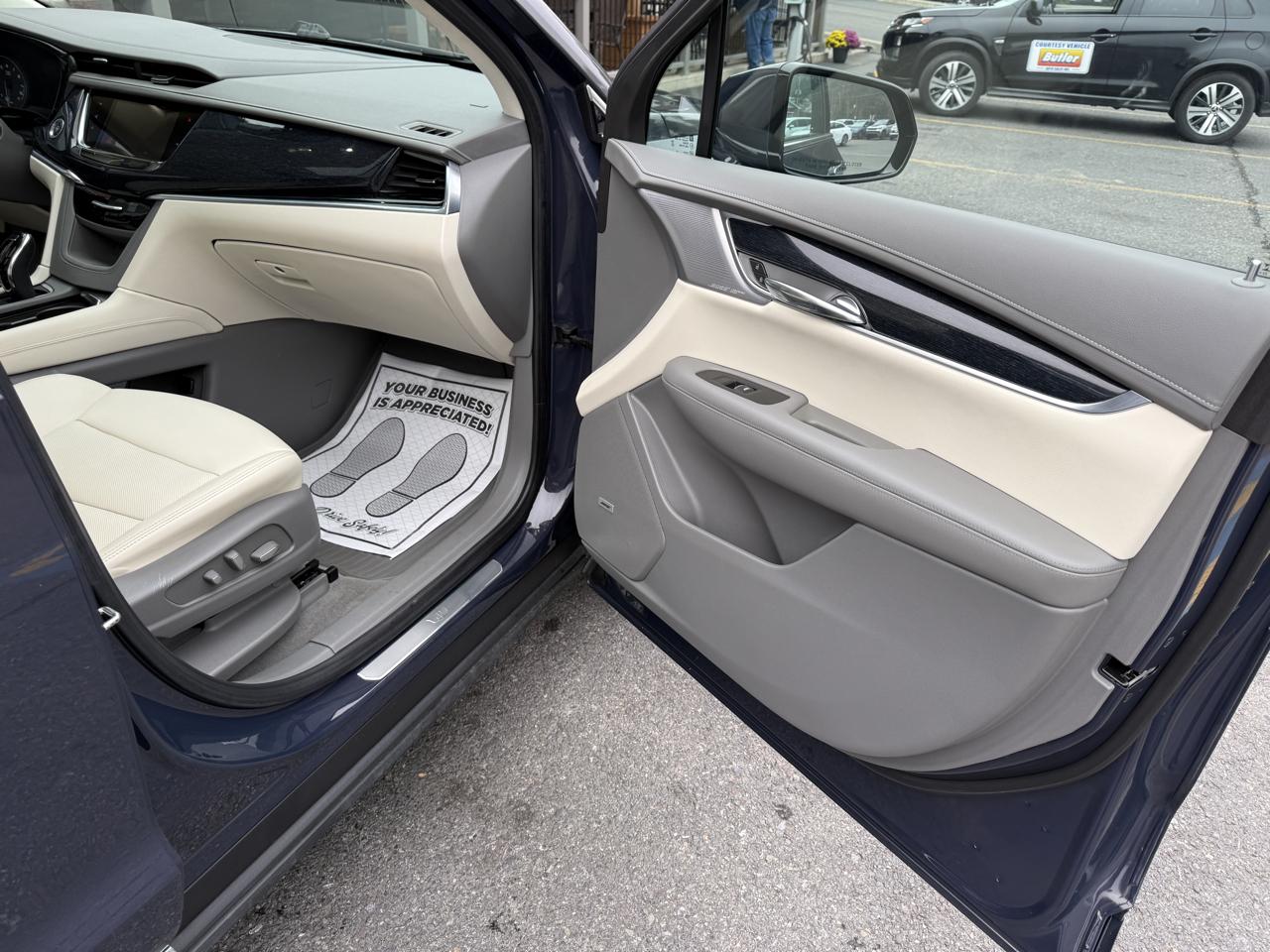 Cadillac XT6 Premium Luxury AWD 2024
