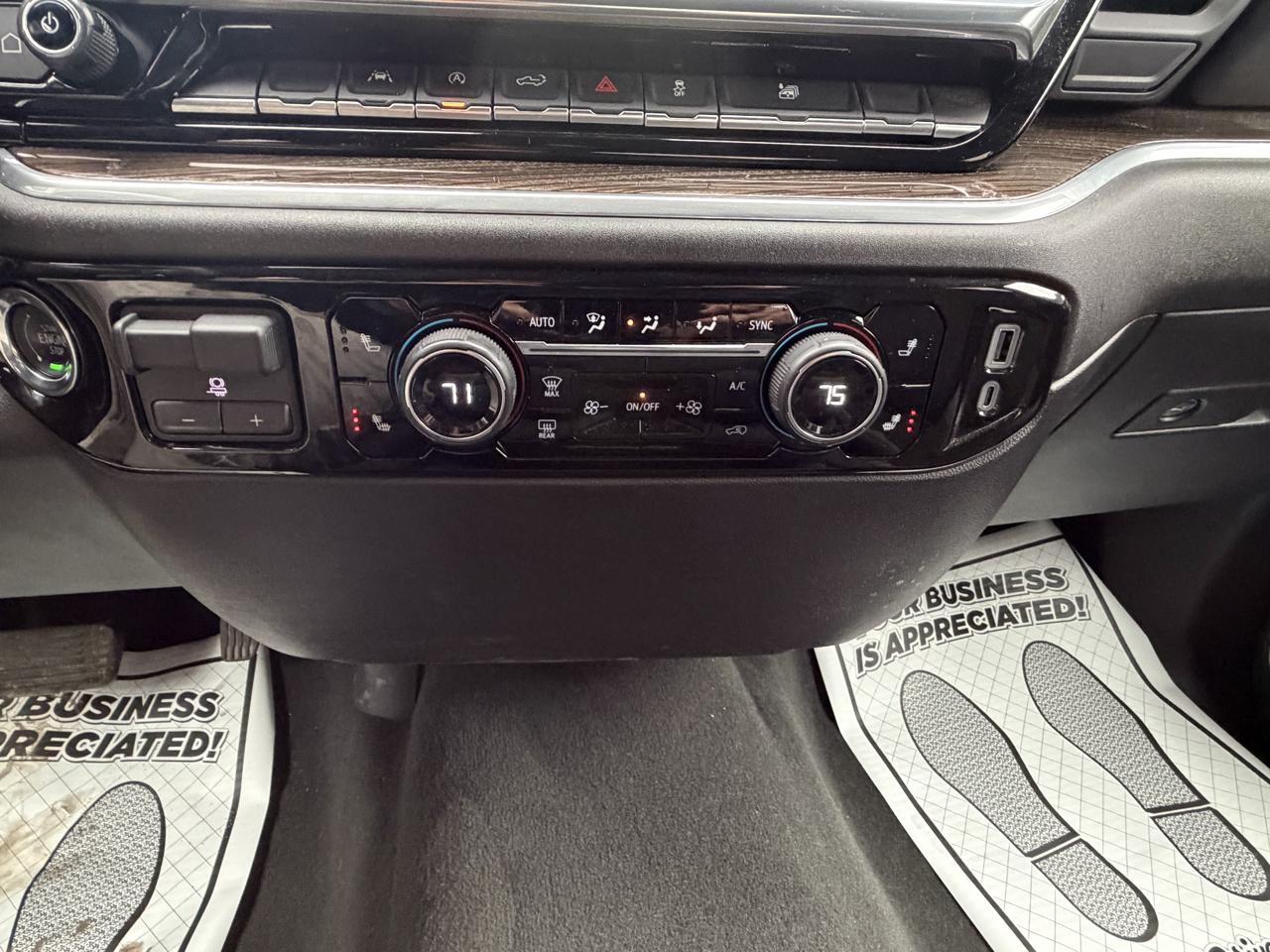Chevrolet Silverado 1500 RST Crew Cab 4WD 2026