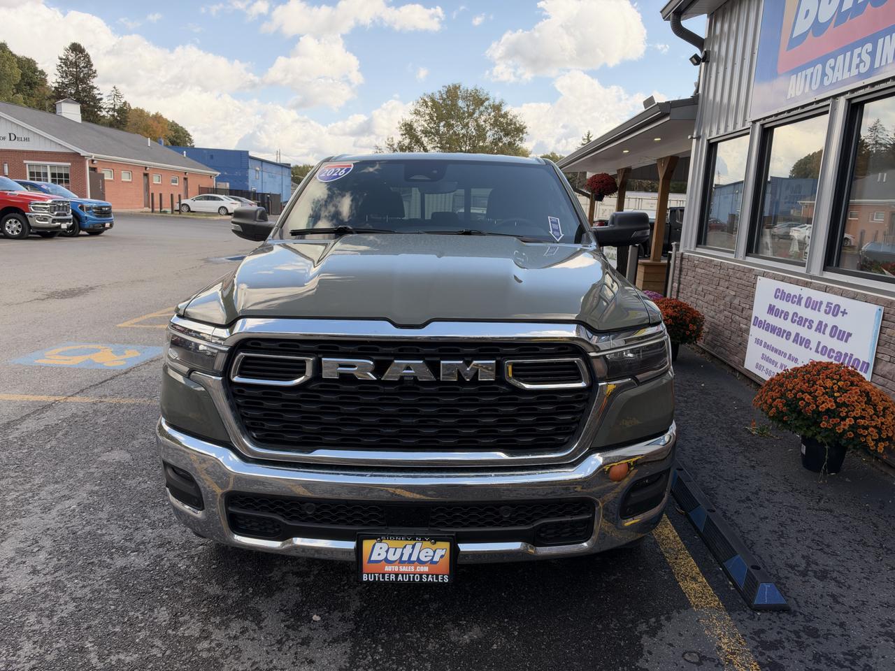 RAM 1500 Big Horn Crew Cab SWB 4WD 2026